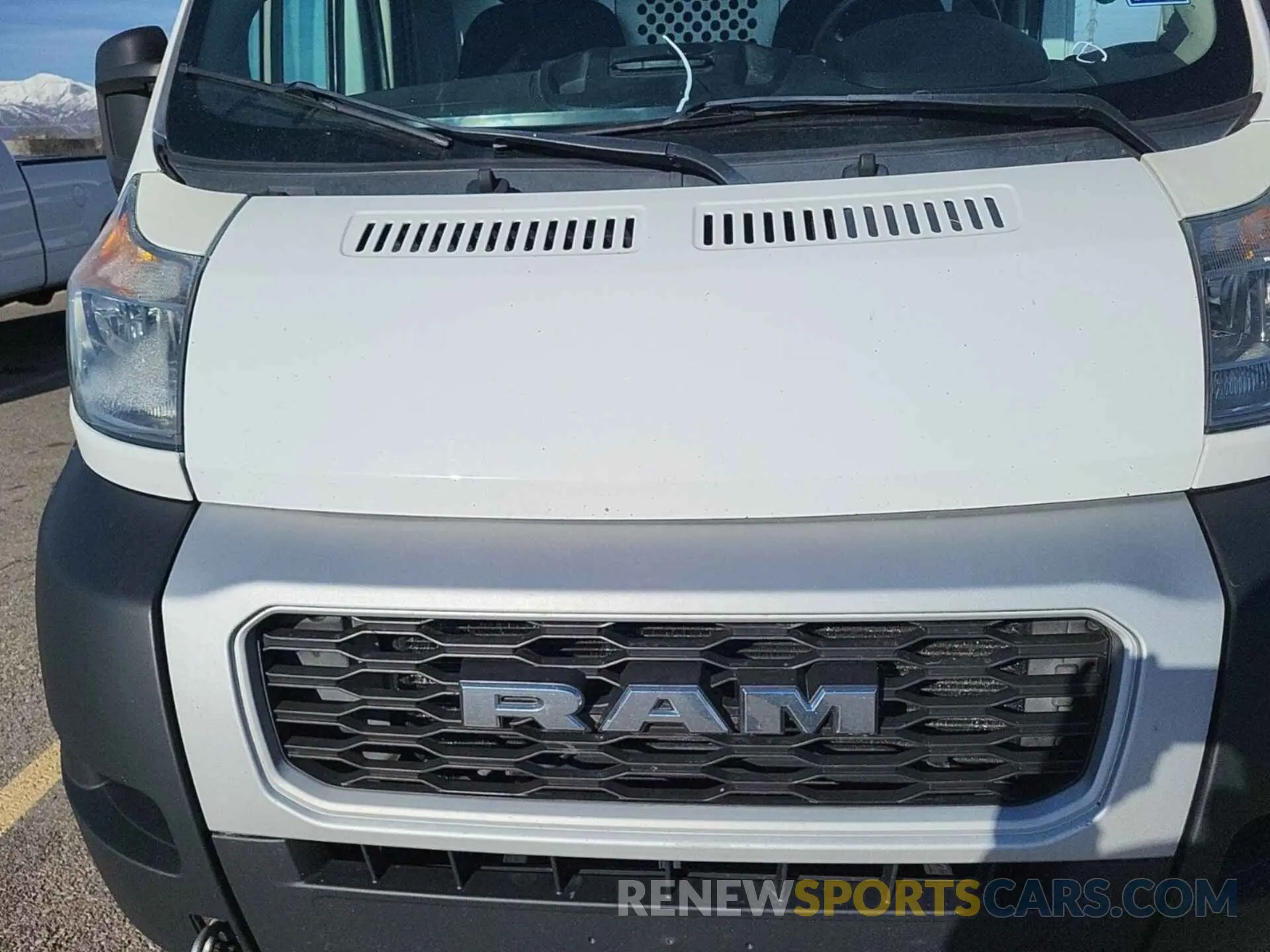 47 Photograph of a damaged car 3C6TRVDG3KE501005 RAM PROMASTER 2500 2019