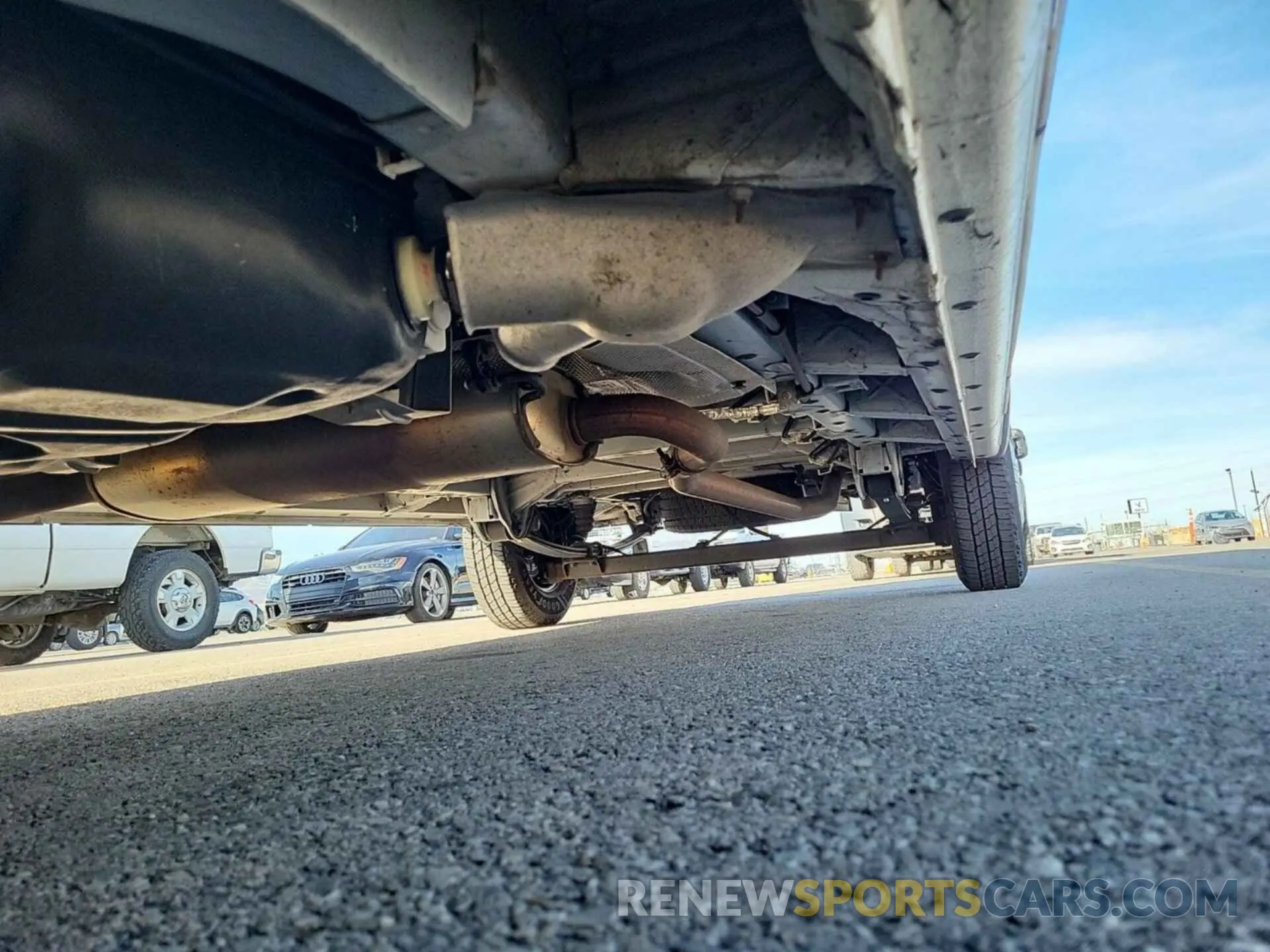 49 Photograph of a damaged car 3C6TRVDG3KE501005 RAM PROMASTER 2500 2019