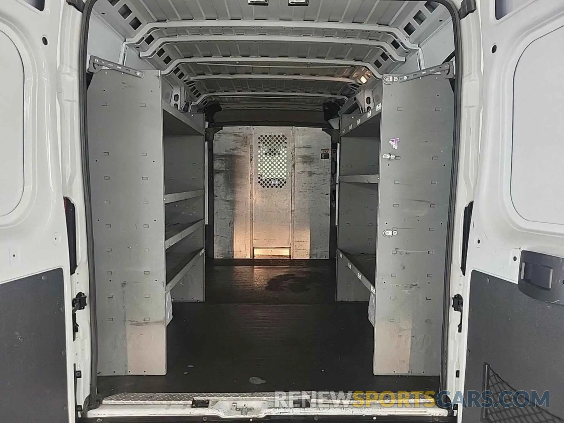 7 Photograph of a damaged car 3C6TRVDG3KE501005 RAM PROMASTER 2500 2019