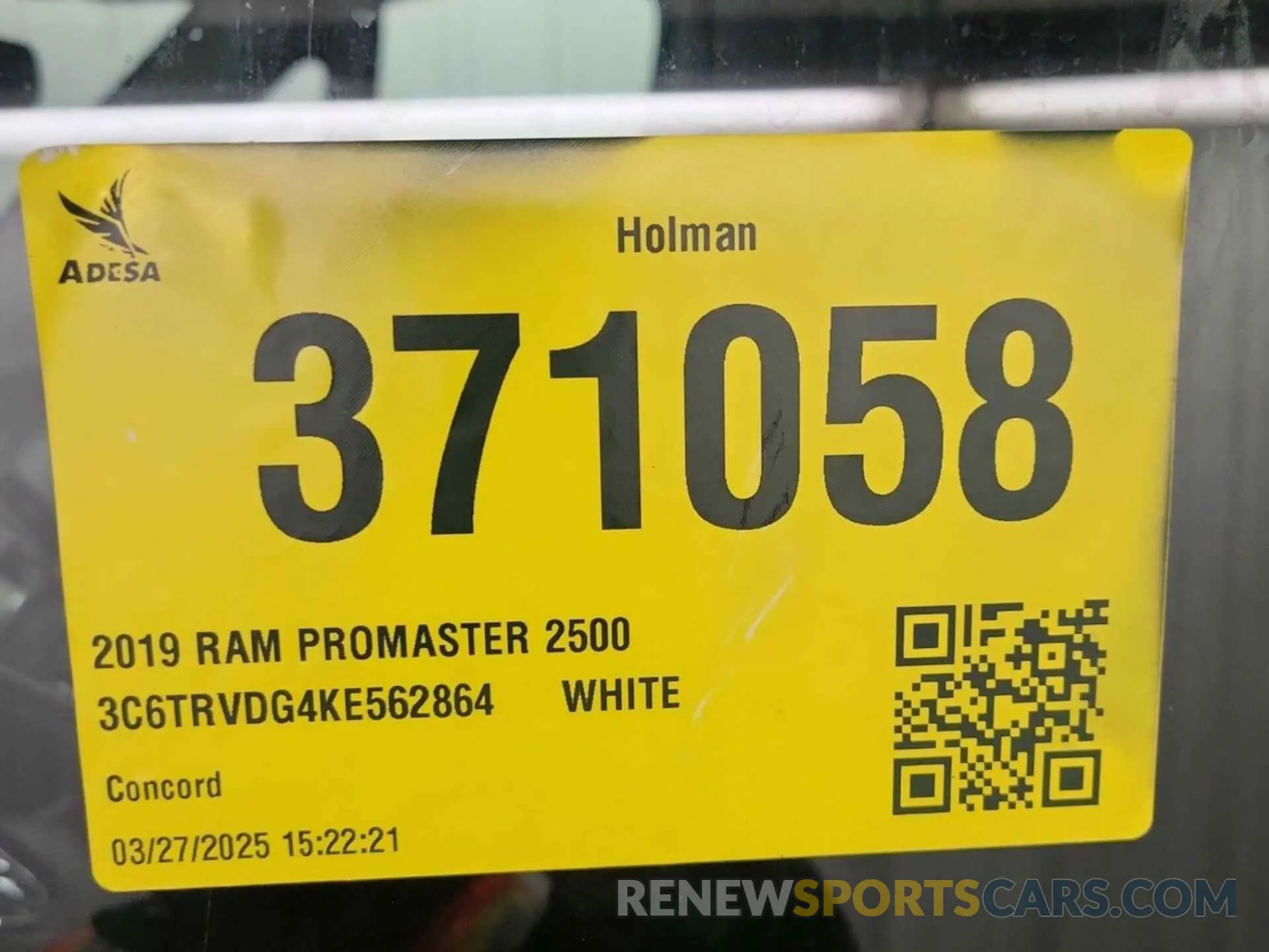 15 Photograph of a damaged car 3C6TRVDG4KE562864 RAM PROMASTER 2500 2019