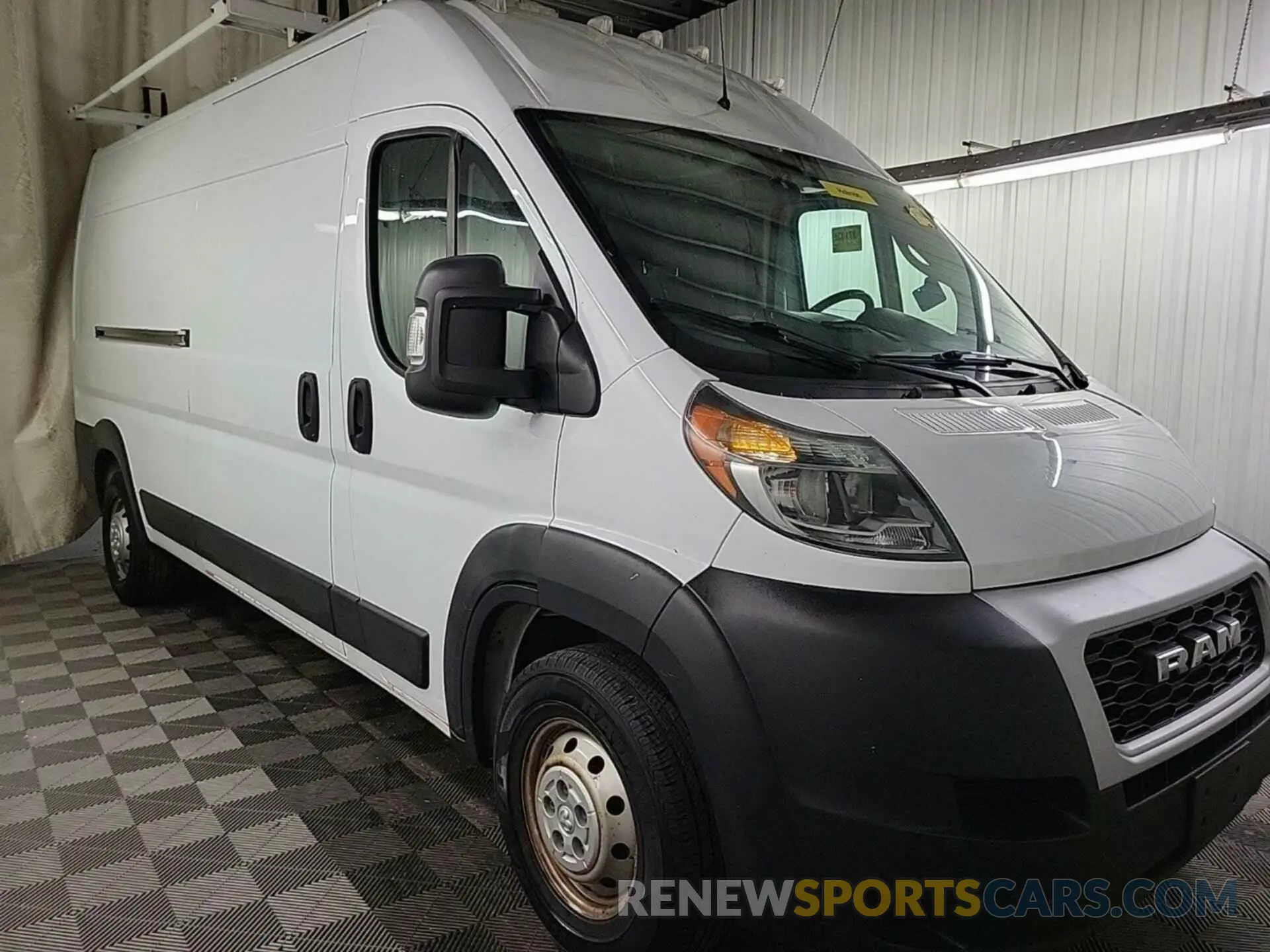 24 Photograph of a damaged car 3C6TRVDG4KE562864 RAM PROMASTER 2500 2019
