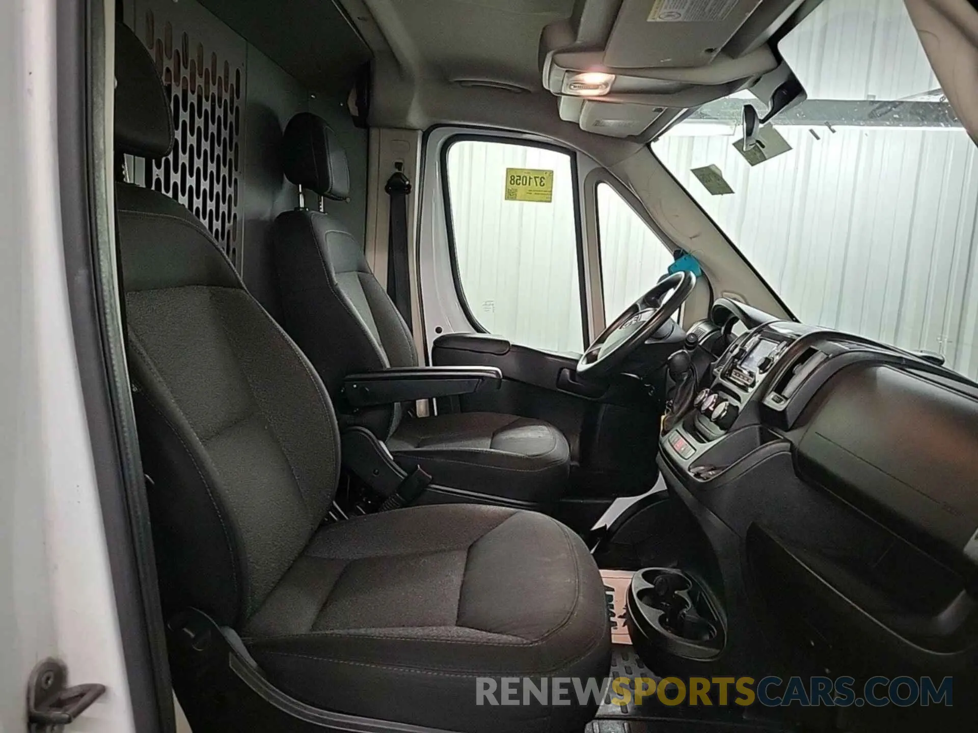 25 Photograph of a damaged car 3C6TRVDG4KE562864 RAM PROMASTER 2500 2019