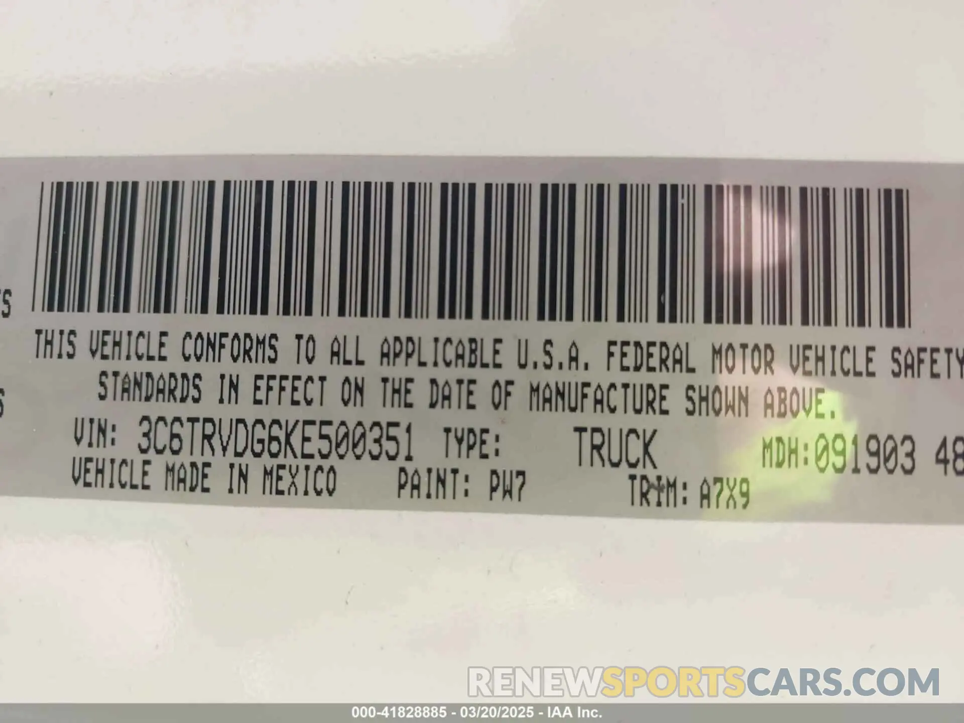 9 Photograph of a damaged car 3C6TRVDG6KE500351 RAM PROMASTER 2500 2019