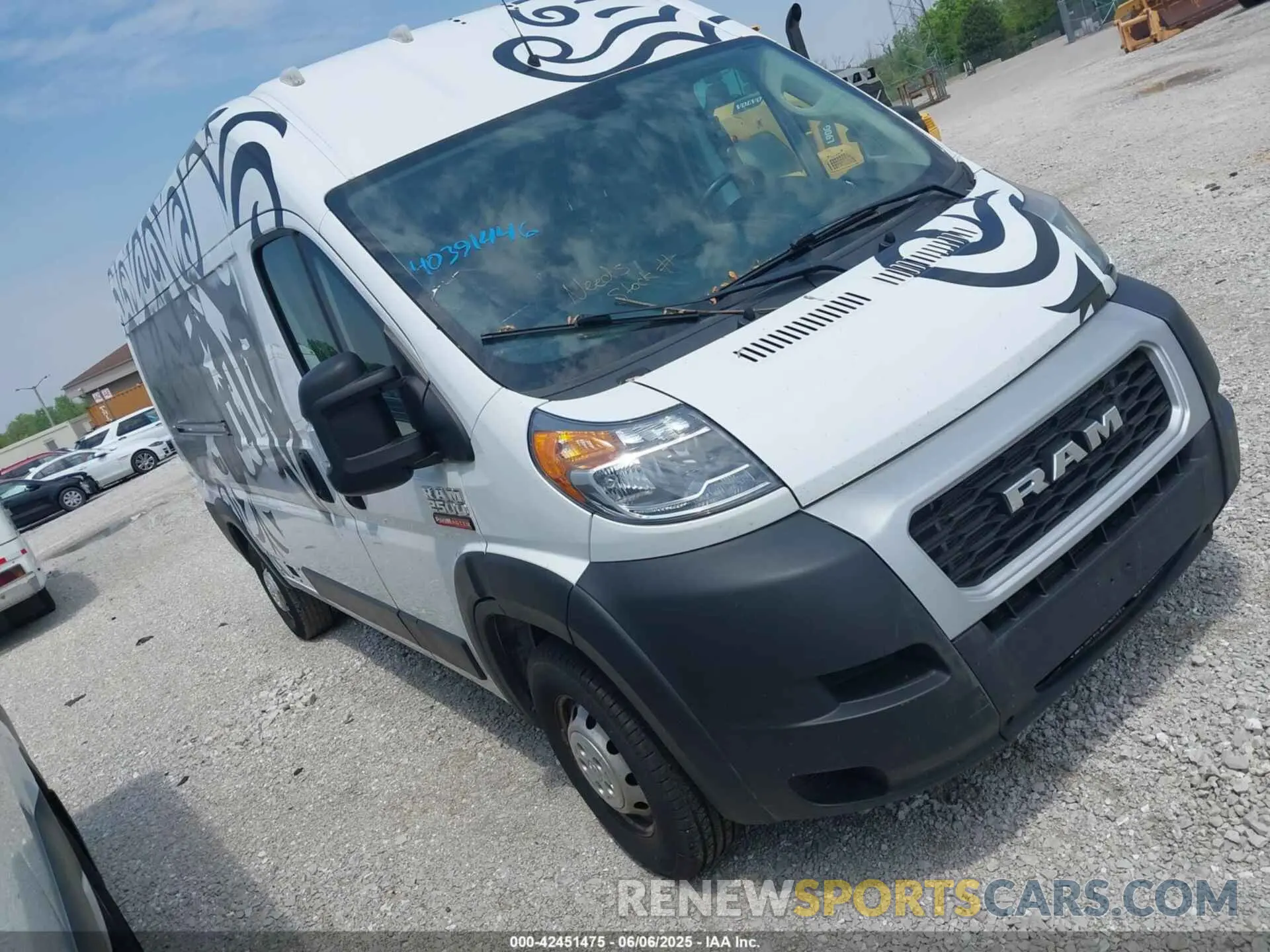 1 Photograph of a damaged car 3C6TRVDG8KE509567 RAM PROMASTER 2500 2019