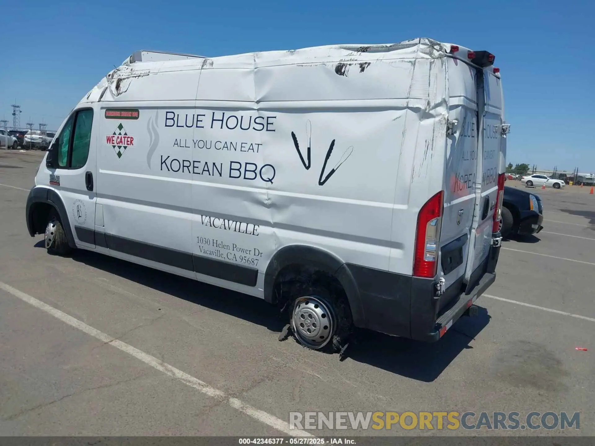 3 Photograph of a damaged car 3C6TRVDG9KE515166 RAM PROMASTER 2500 2019