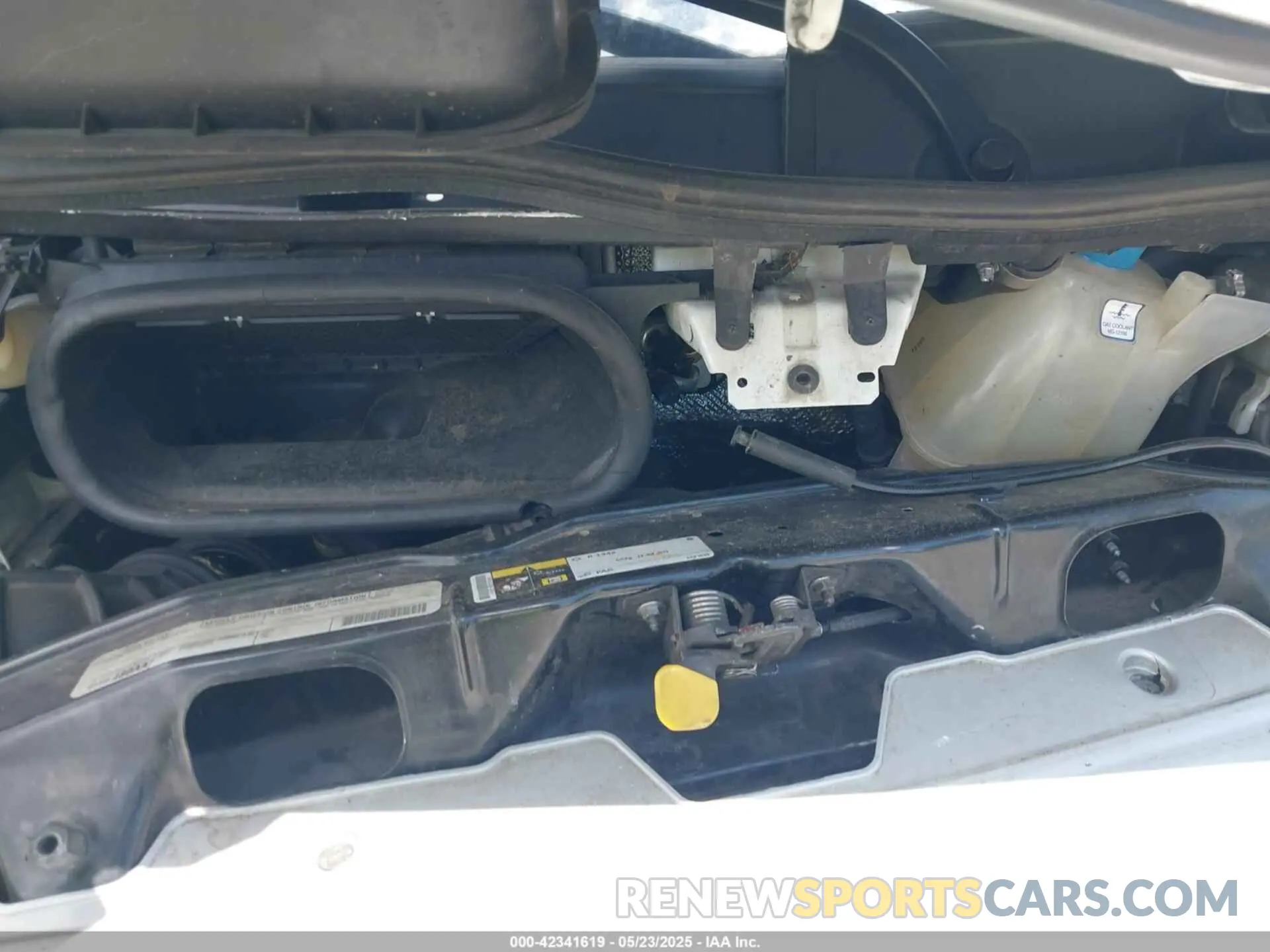 10 Photograph of a damaged car 3C6TRVDG9KE557224 RAM PROMASTER 2500 2019