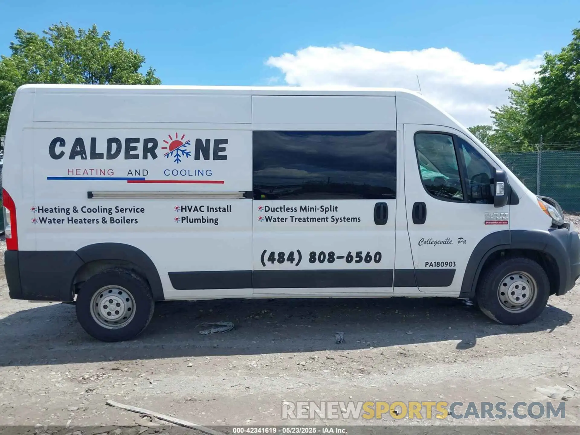 12 Photograph of a damaged car 3C6TRVDG9KE557224 RAM PROMASTER 2500 2019