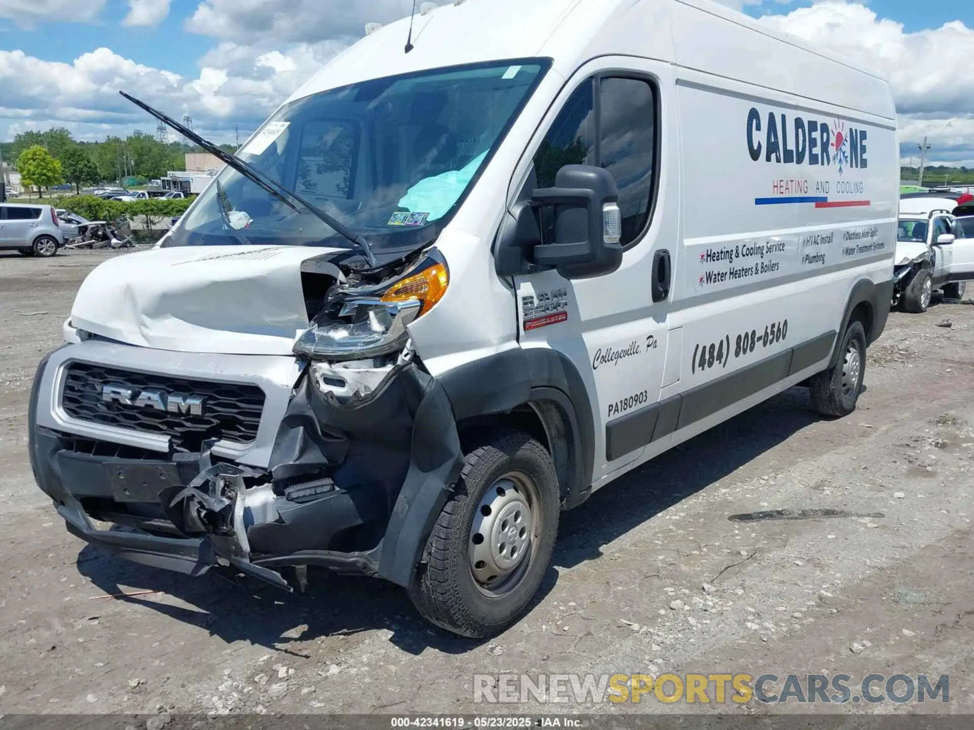 2 Photograph of a damaged car 3C6TRVDG9KE557224 RAM PROMASTER 2500 2019