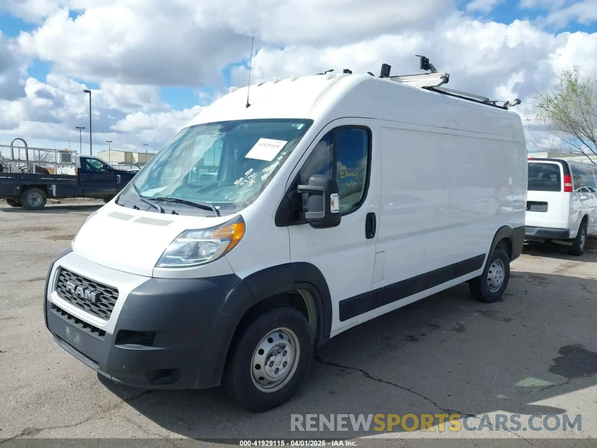 2 Photograph of a damaged car 3C6TRVDGXKE520571 RAM PROMASTER 2500 2019