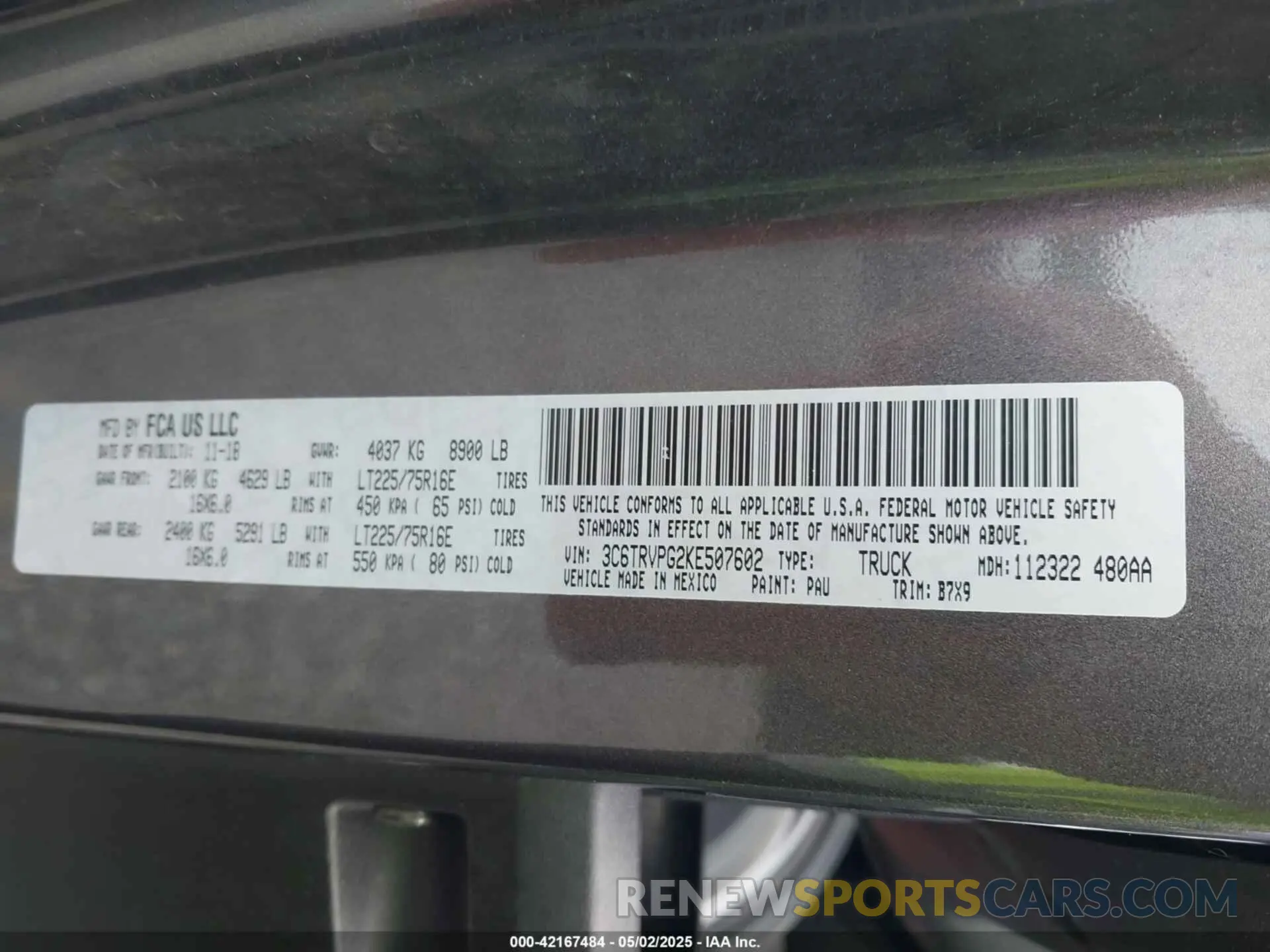9 Photograph of a damaged car 3C6TRVPG2KE507602 RAM PROMASTER 2500 2019