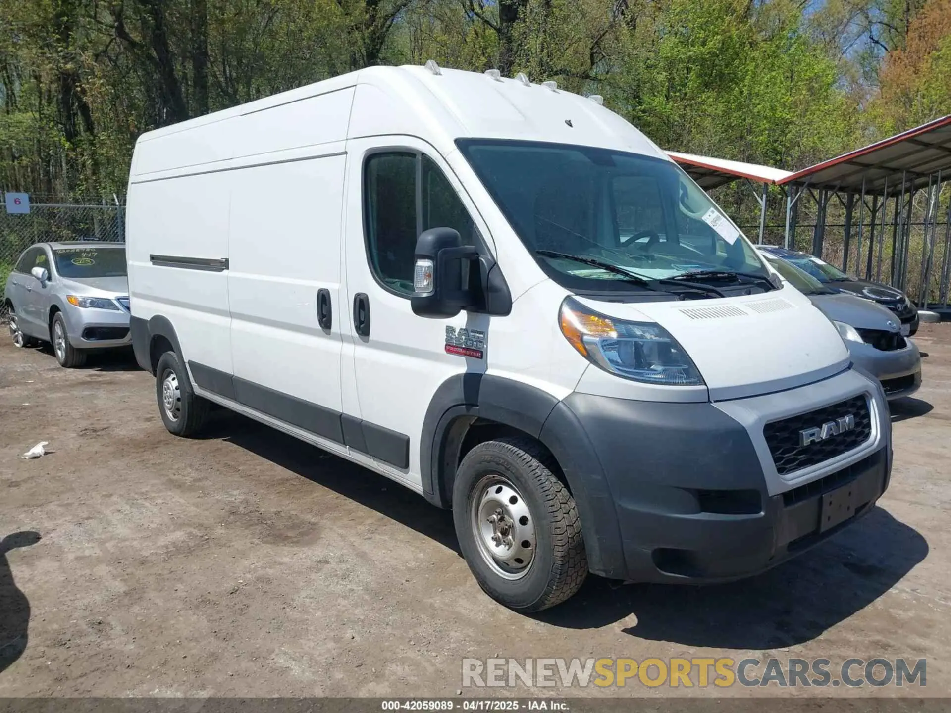 1 Photograph of a damaged car 3C6TRVDG1LE101543 RAM PROMASTER 2500 2020