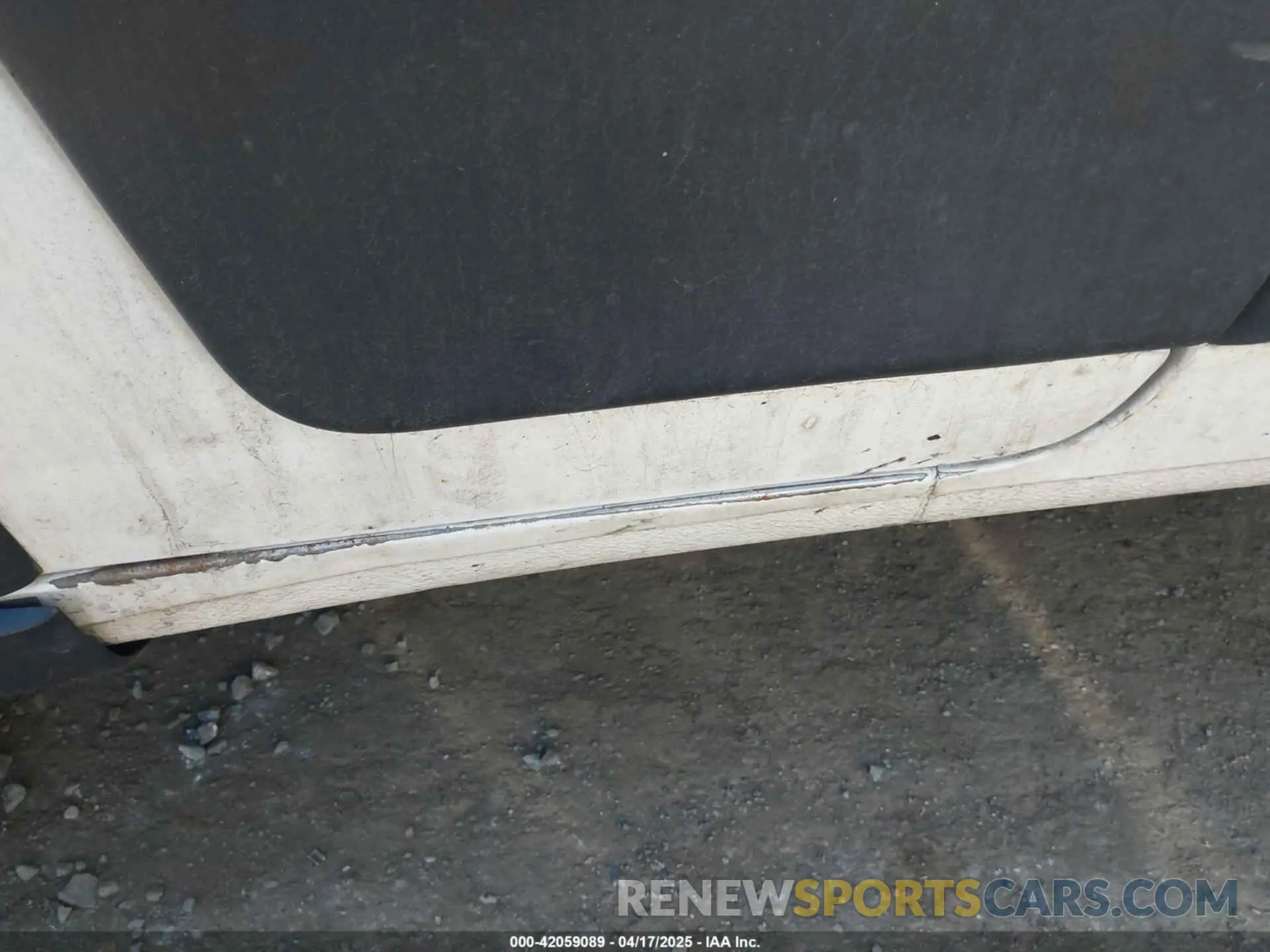 19 Photograph of a damaged car 3C6TRVDG1LE101543 RAM PROMASTER 2500 2020