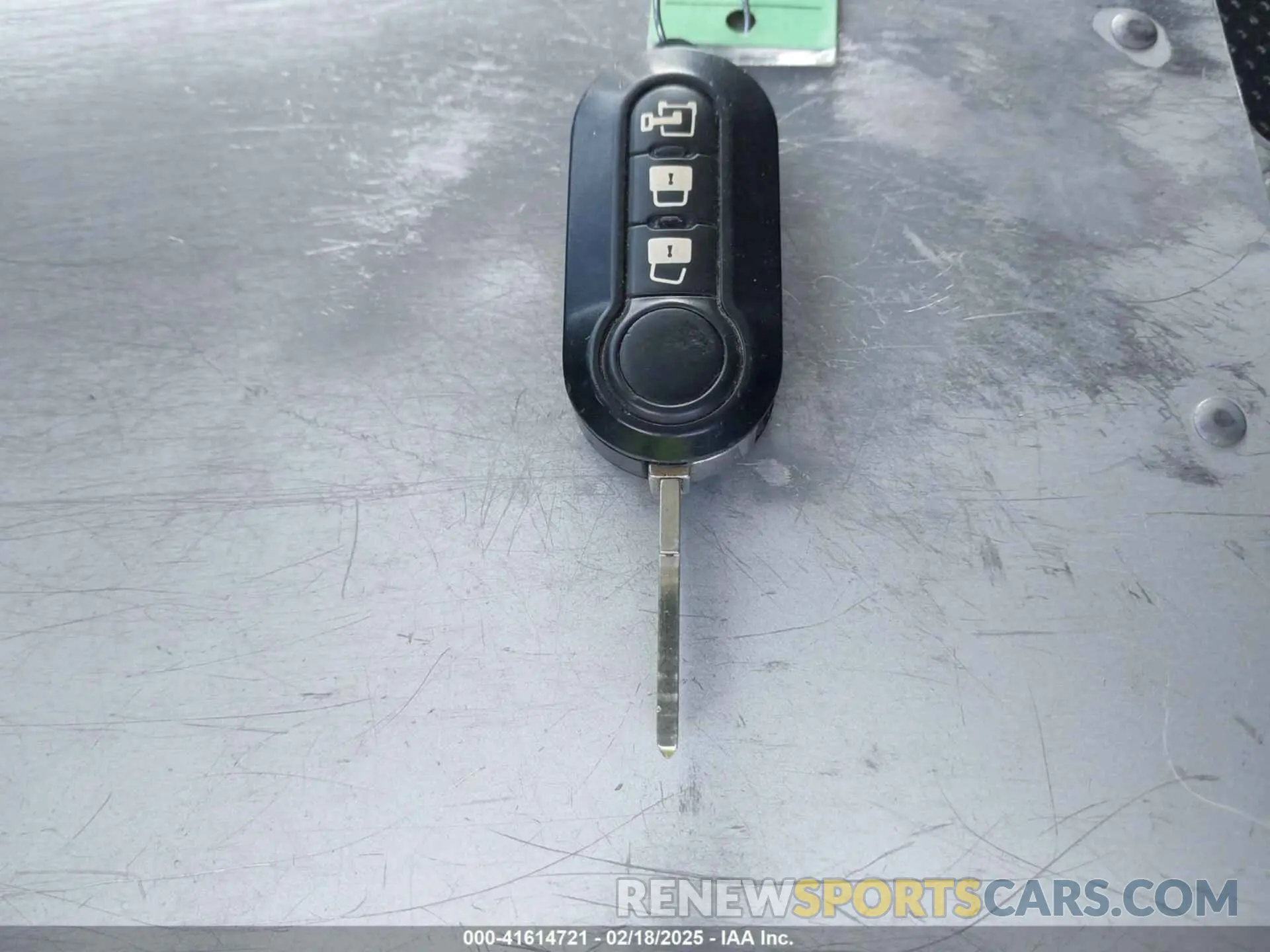 11 Photograph of a damaged car 3C6TRVDG2LE137712 RAM PROMASTER 2500 2020