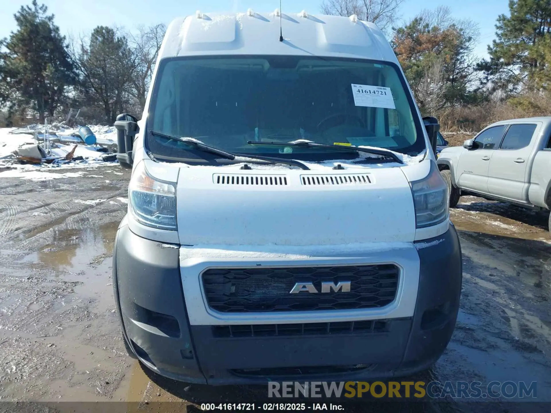 12 Photograph of a damaged car 3C6TRVDG2LE137712 RAM PROMASTER 2500 2020