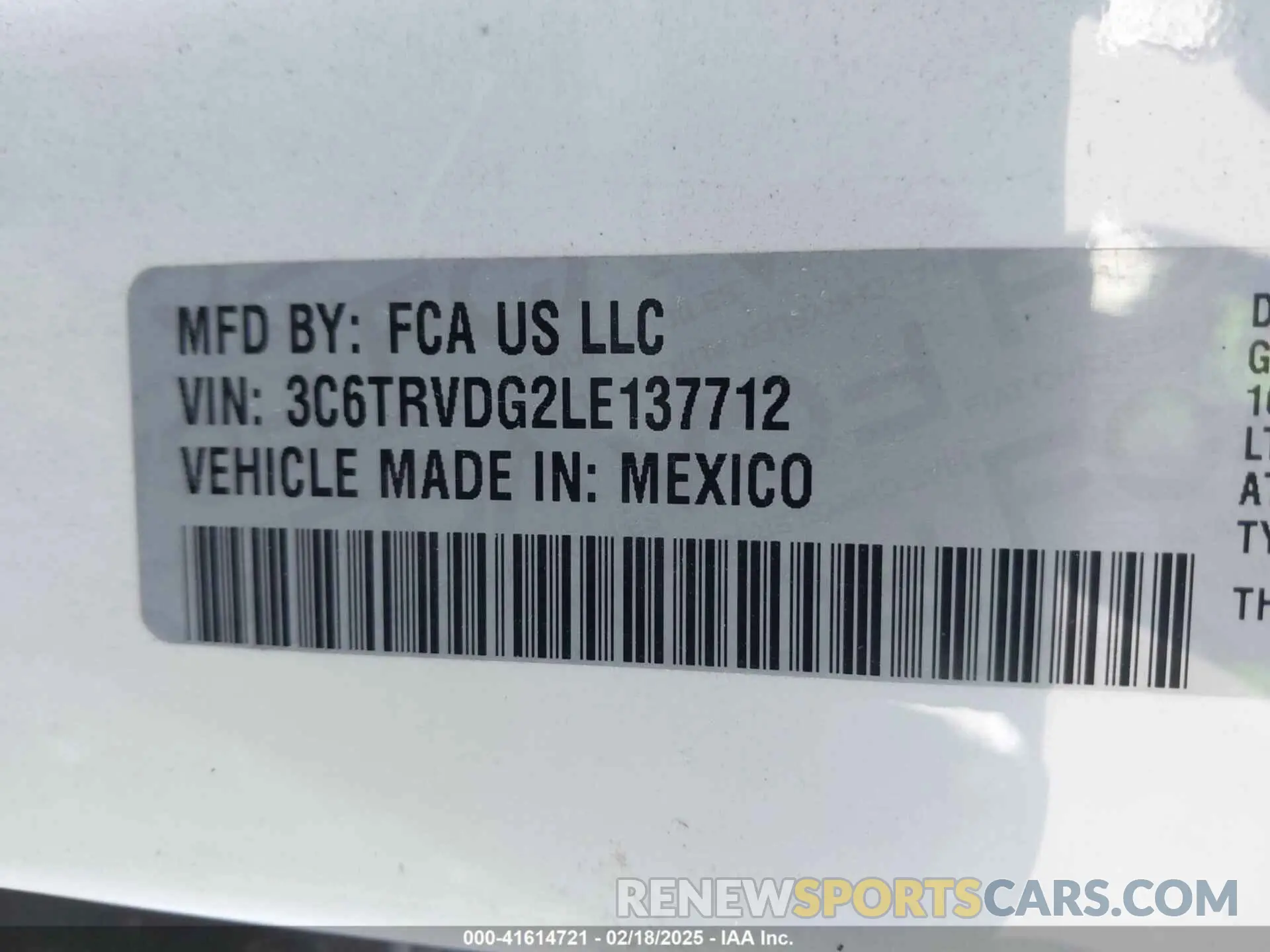 9 Photograph of a damaged car 3C6TRVDG2LE137712 RAM PROMASTER 2500 2020