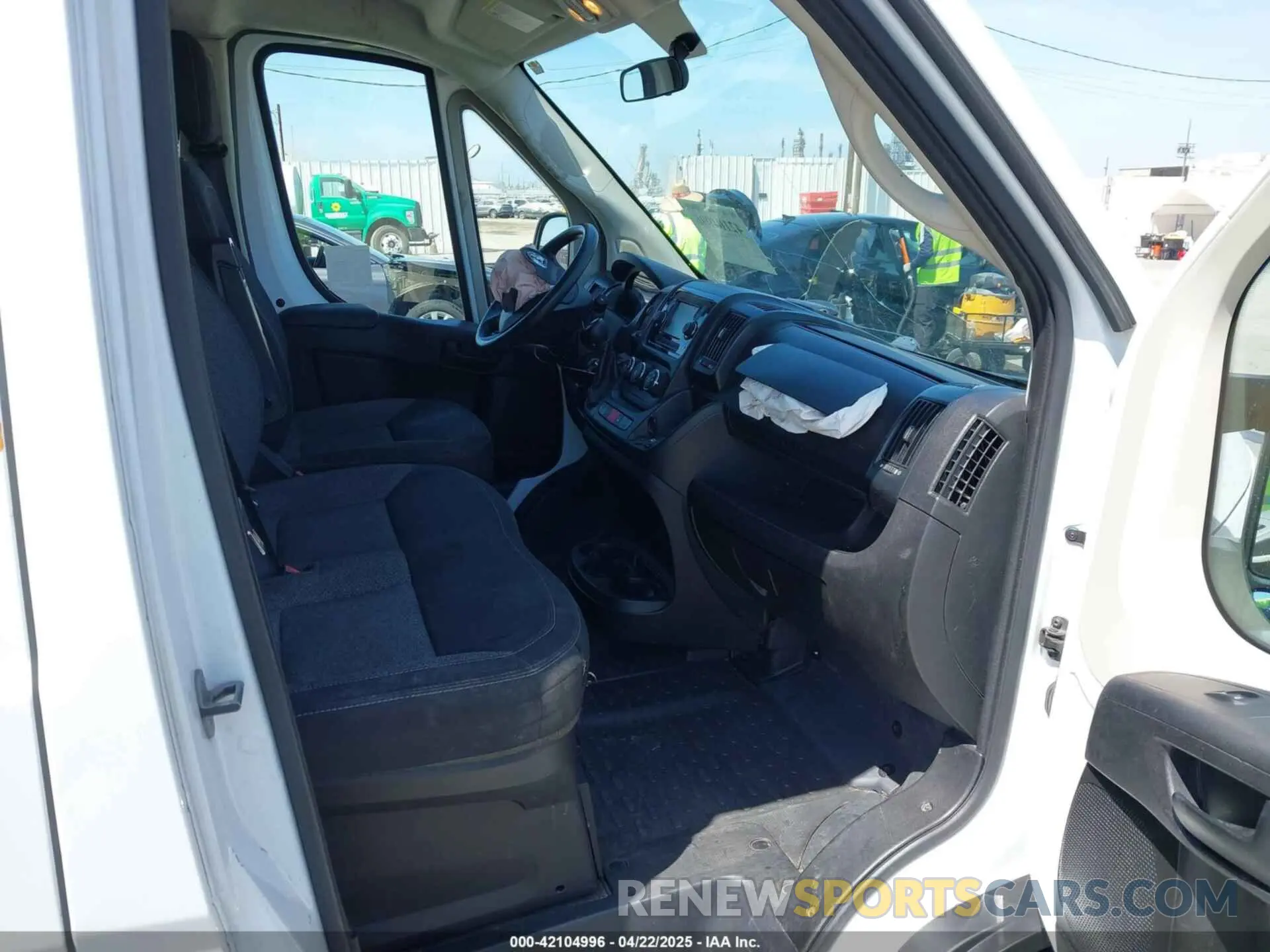 5 Photograph of a damaged car 3C6TRVDG3LE121924 RAM PROMASTER 2500 2020