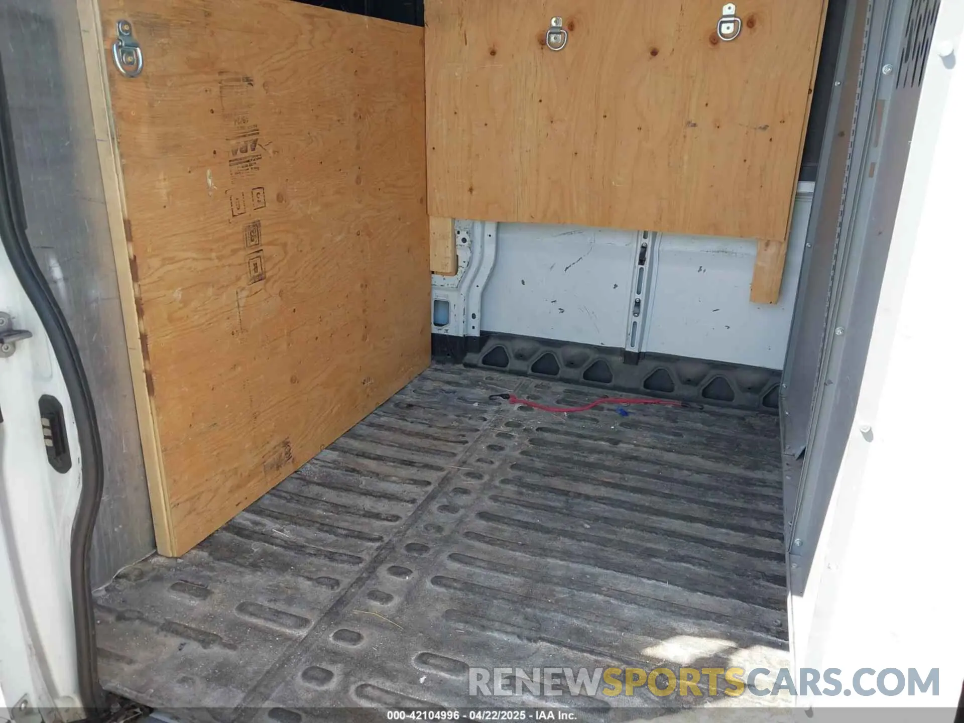8 Photograph of a damaged car 3C6TRVDG3LE121924 RAM PROMASTER 2500 2020