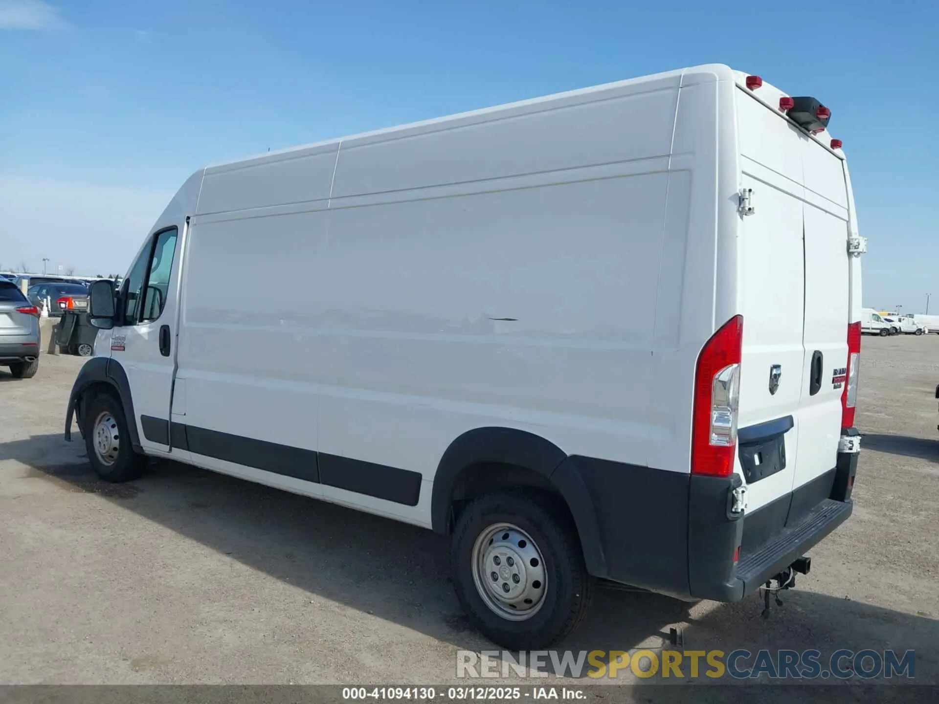 3 Photograph of a damaged car 3C6TRVDG4LE128073 RAM PROMASTER 2500 2020