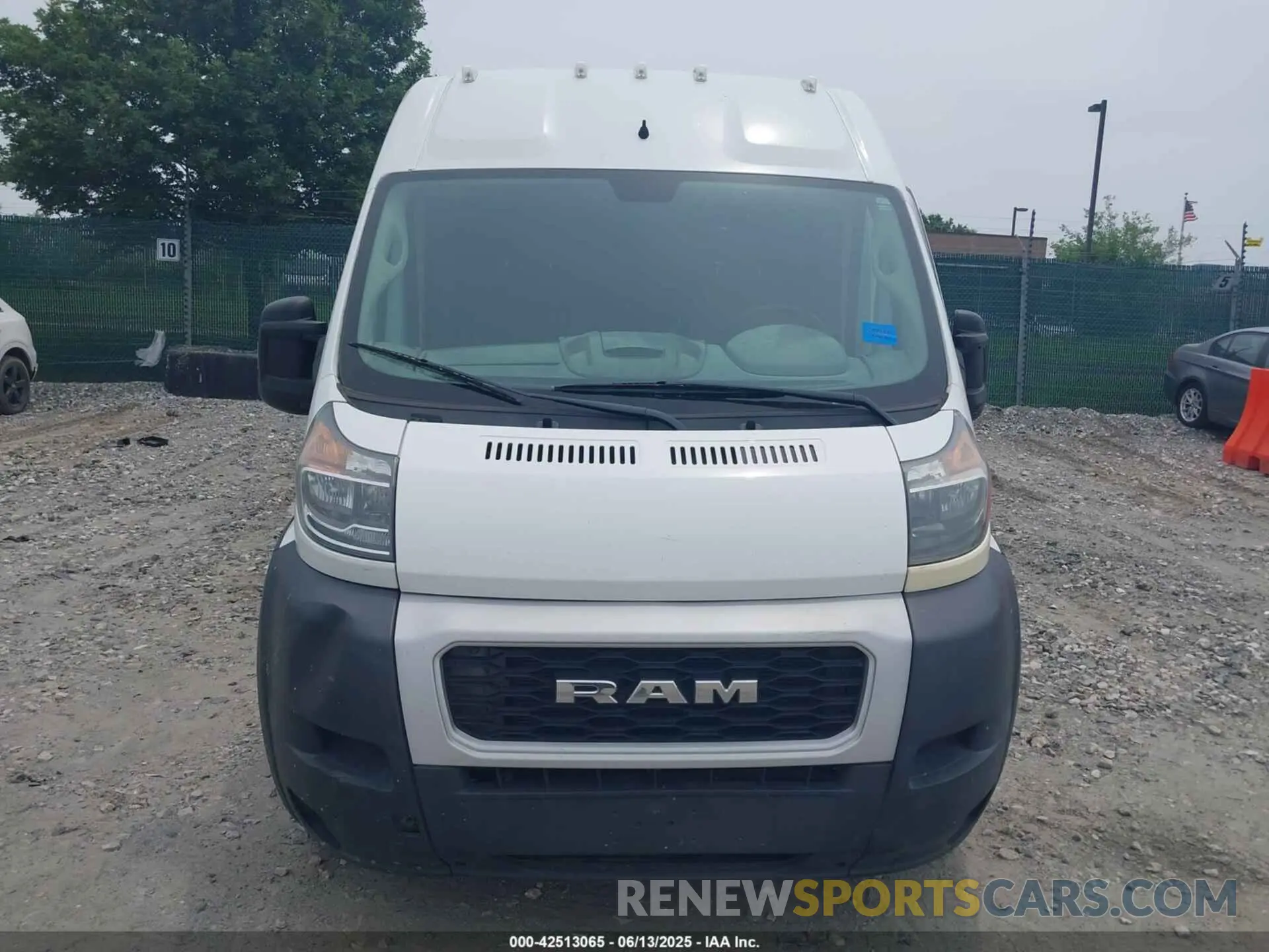 12 Photograph of a damaged car 3C6TRVDG5LE101626 RAM PROMASTER 2500 2020