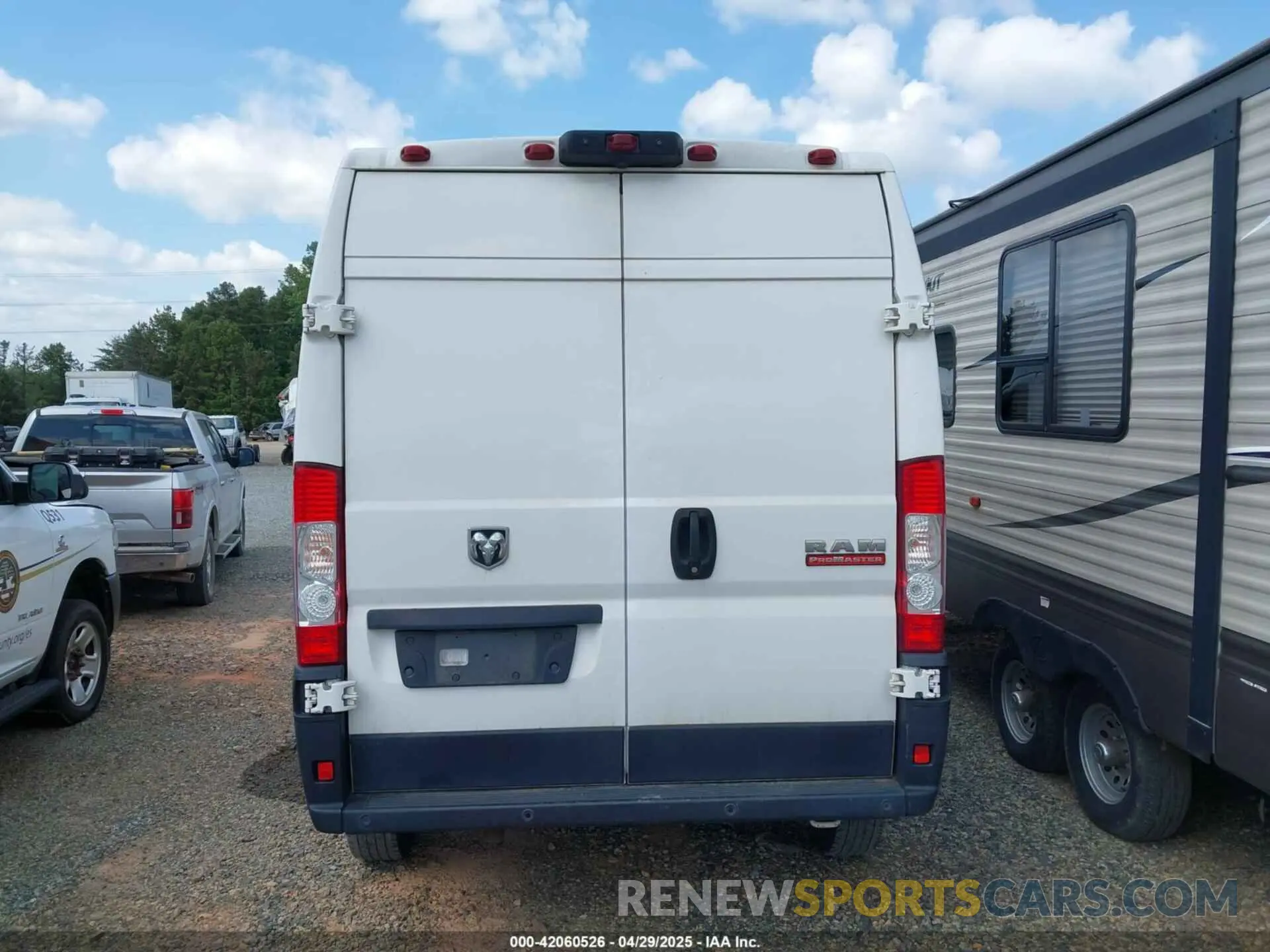 17 Photograph of a damaged car 3C6TRVDG5LE115932 RAM PROMASTER 2500 2020