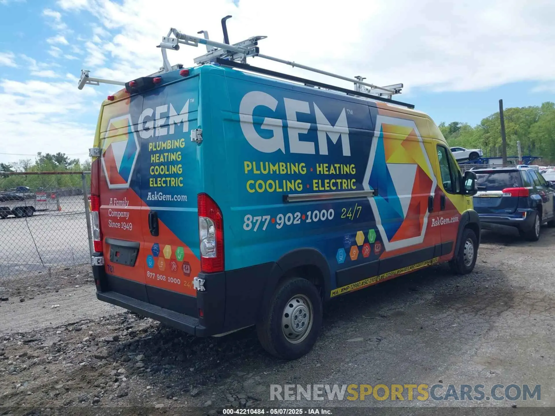 4 Photograph of a damaged car 3C6TRVDG8LE130666 RAM PROMASTER 2500 2020