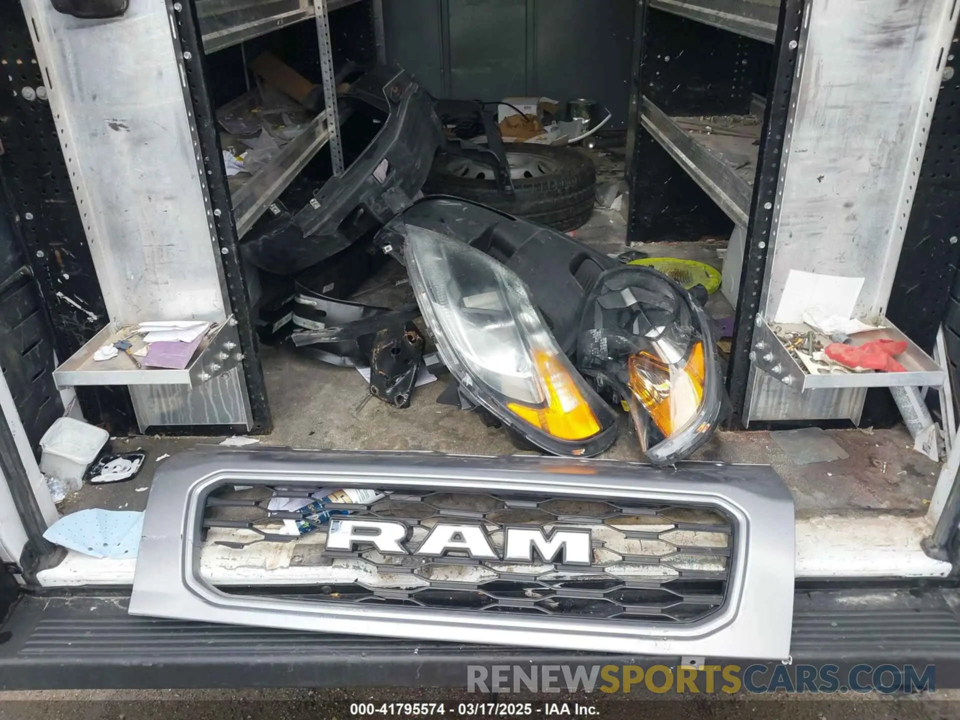 12 Photograph of a damaged car 3C6ERVDG3ME504577 RAM PROMASTER 2500 2021