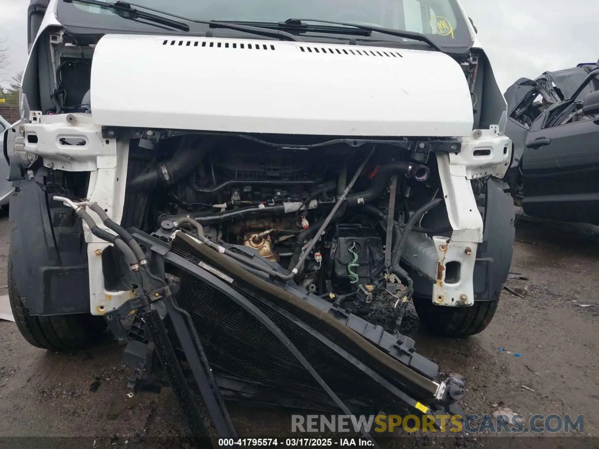 6 Photograph of a damaged car 3C6ERVDG3ME504577 RAM PROMASTER 2500 2021