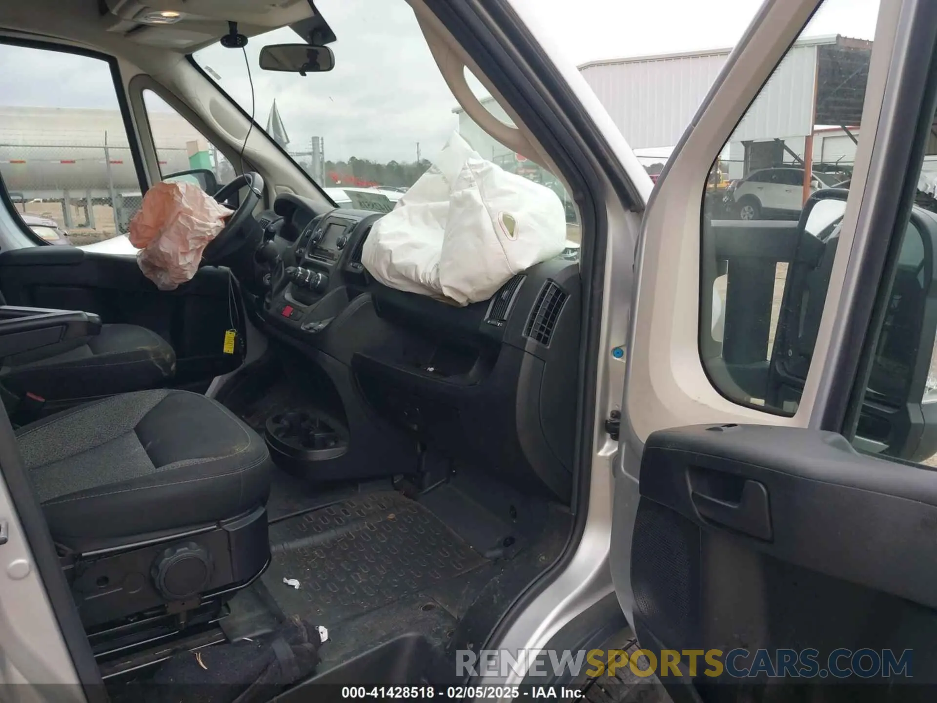 5 Photograph of a damaged car 3C6ERVDG6ME500703 RAM PROMASTER 2500 2021