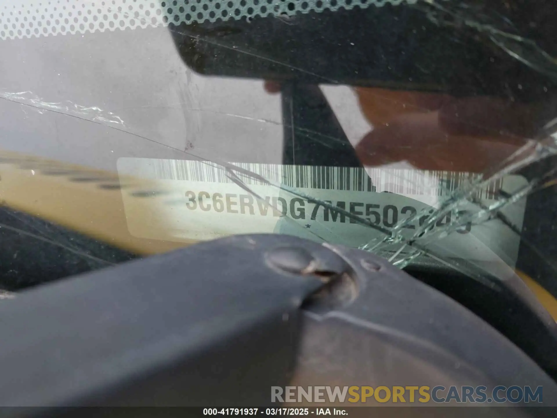 9 Photograph of a damaged car 3C6ERVDG7ME502640 RAM PROMASTER 2500 2021