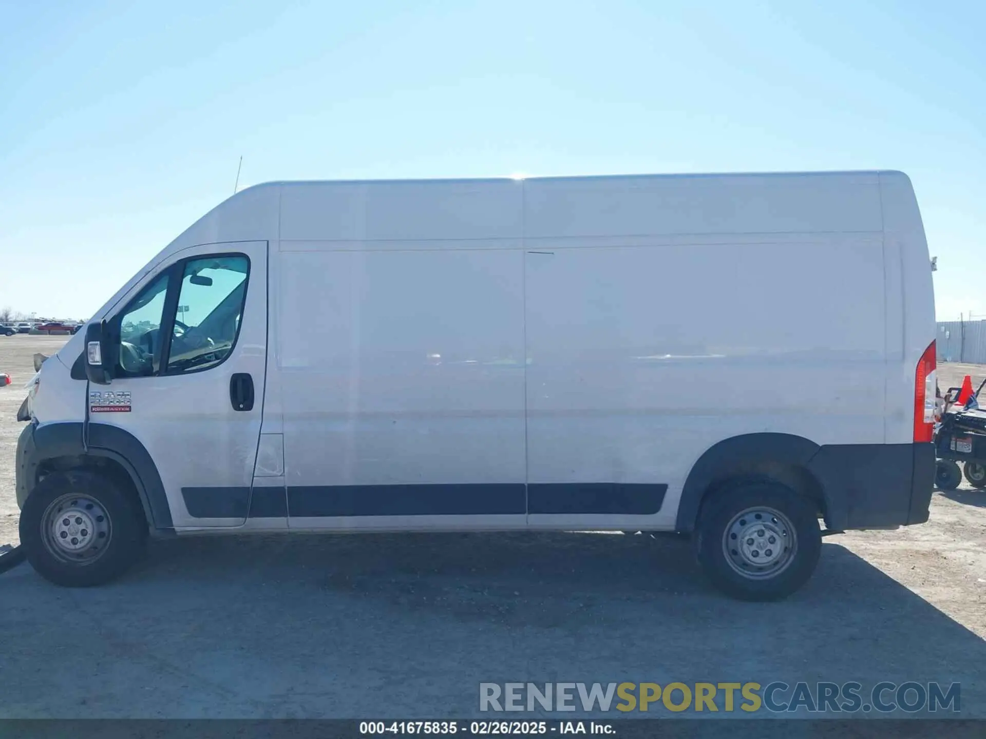 14 Photograph of a damaged car 3C6ERVDG9ME508729 RAM PROMASTER 2500 2021