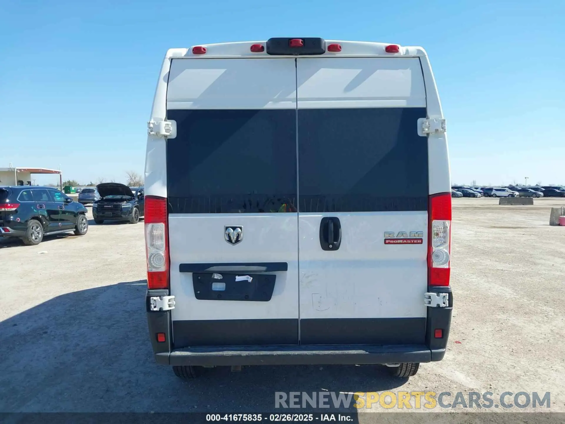 16 Photograph of a damaged car 3C6ERVDG9ME508729 RAM PROMASTER 2500 2021