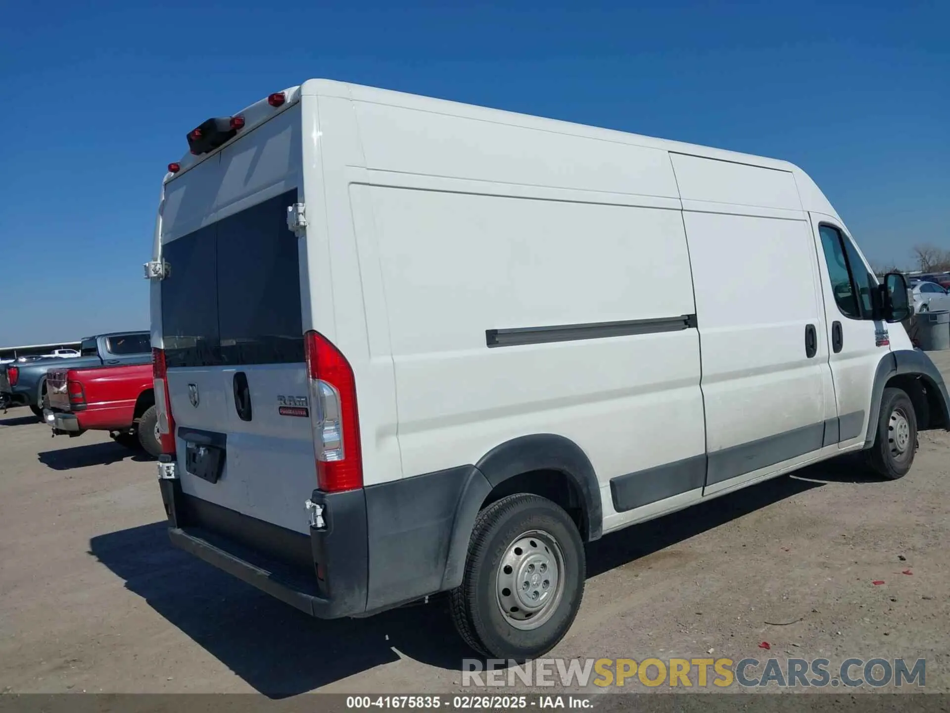 4 Photograph of a damaged car 3C6ERVDG9ME508729 RAM PROMASTER 2500 2021