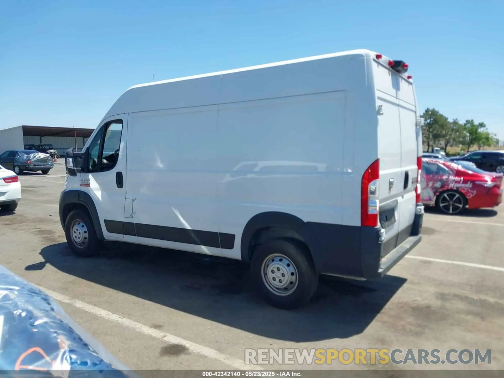 13 Photograph of a damaged car 3C6LRVCG1ME574801 RAM PROMASTER 2500 2021