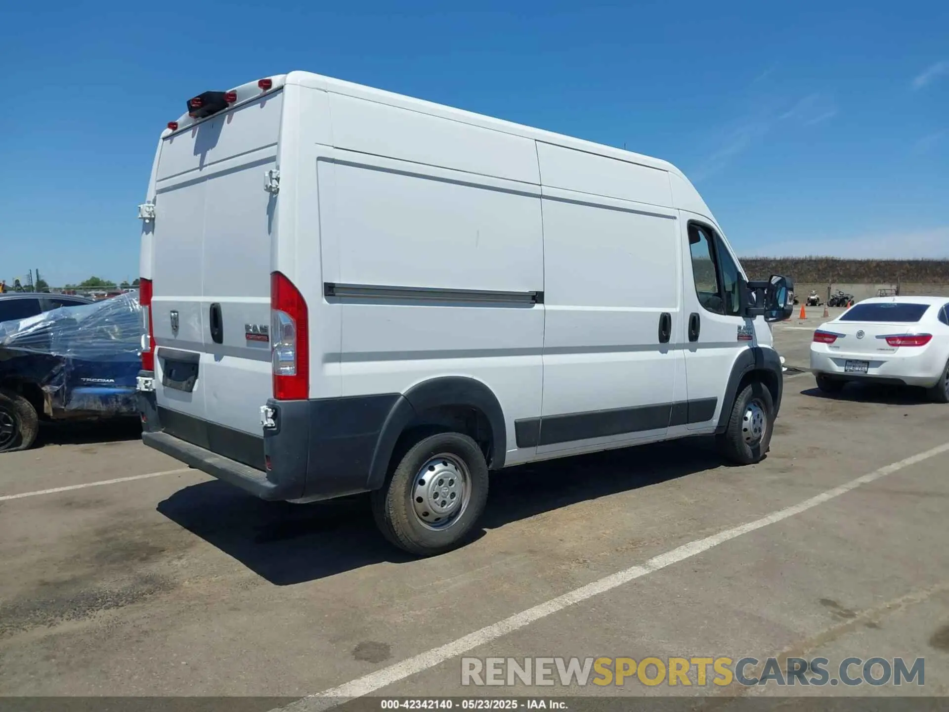 4 Photograph of a damaged car 3C6LRVCG1ME574801 RAM PROMASTER 2500 2021