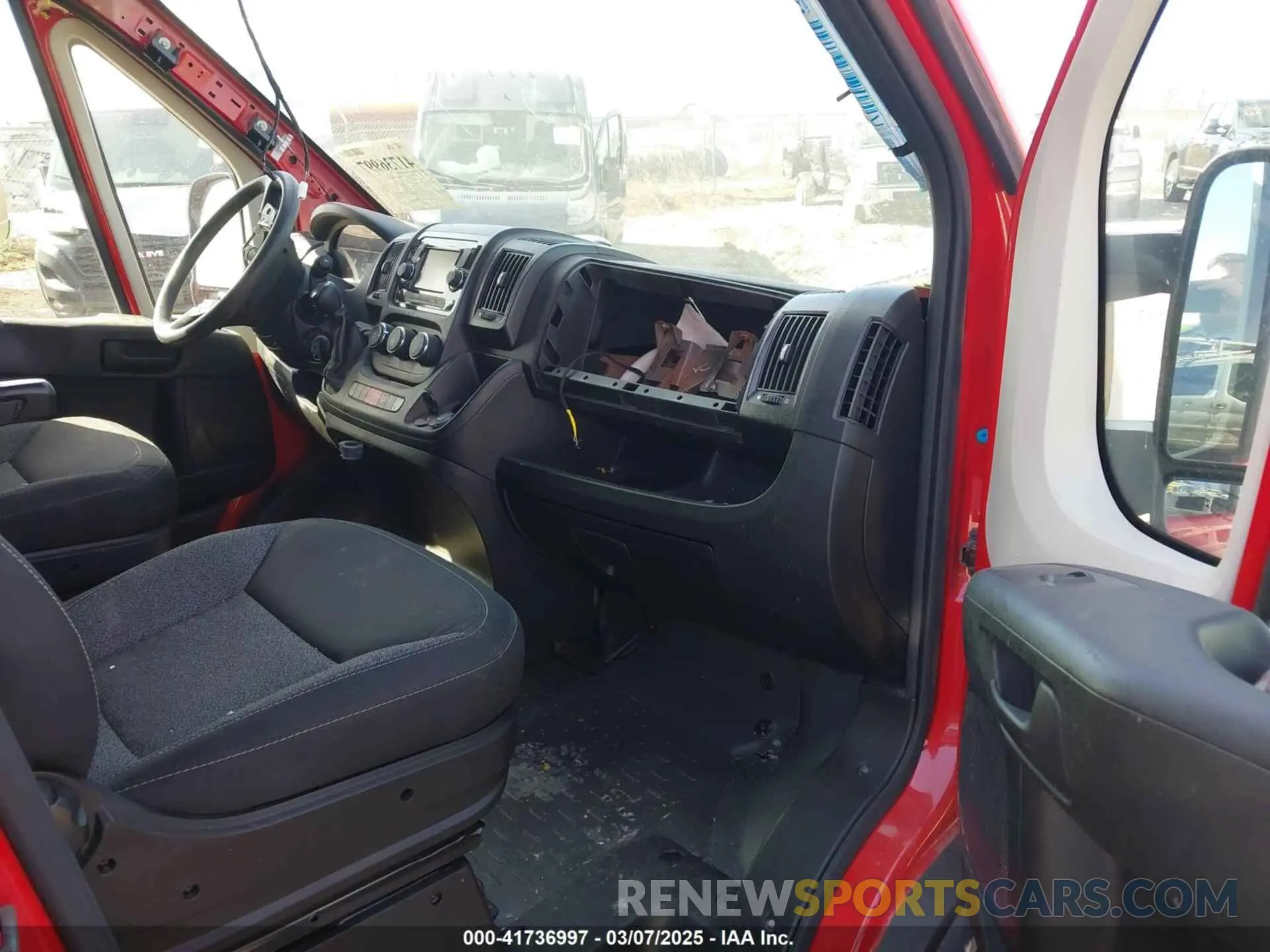 5 Photograph of a damaged car 3C6LRVCG2ME513117 RAM PROMASTER 2500 2021