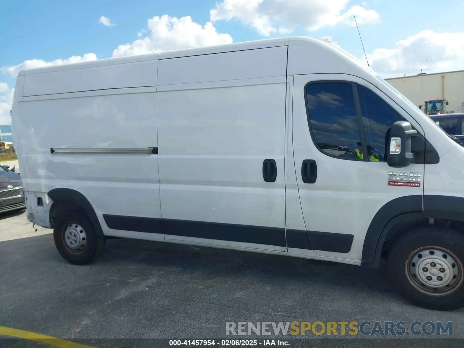 12 Photograph of a damaged car 3C6LRVDG0ME555574 RAM PROMASTER 2500 2021