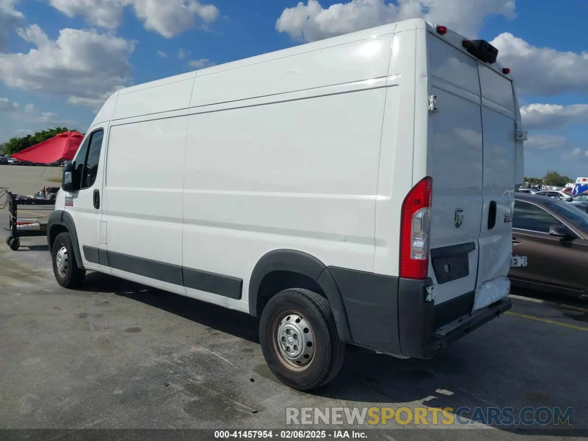 3 Photograph of a damaged car 3C6LRVDG0ME555574 RAM PROMASTER 2500 2021
