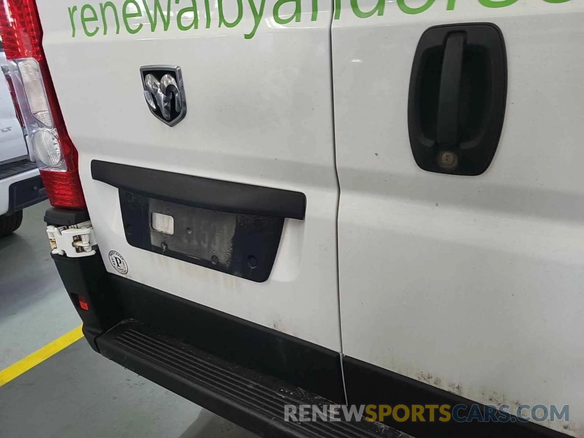 3 Photograph of a damaged car 3C6LRVDG0ME566235 RAM PROMASTER 2500 2021