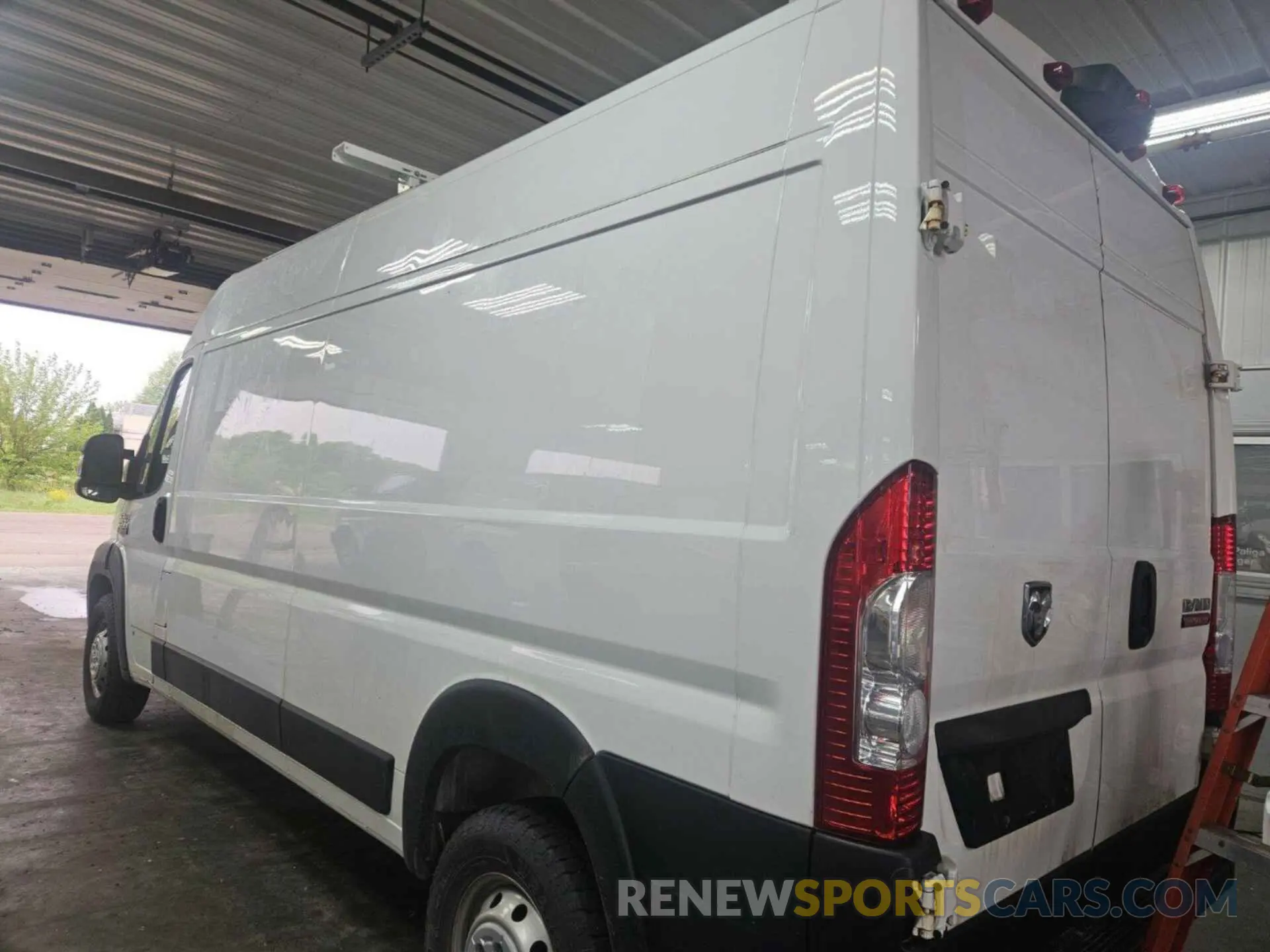 8 Photograph of a damaged car 3C6LRVDG0ME566235 RAM PROMASTER 2500 2021