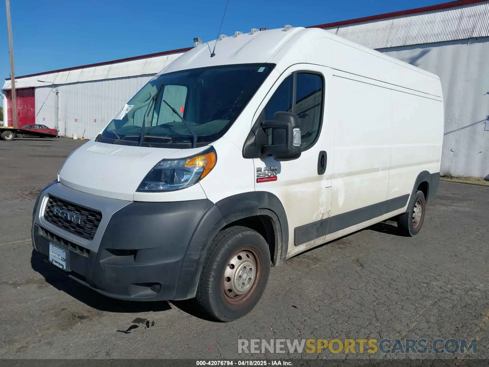 2 Photograph of a damaged car 3C6LRVDG1ME523121 RAM PROMASTER 2500 2021