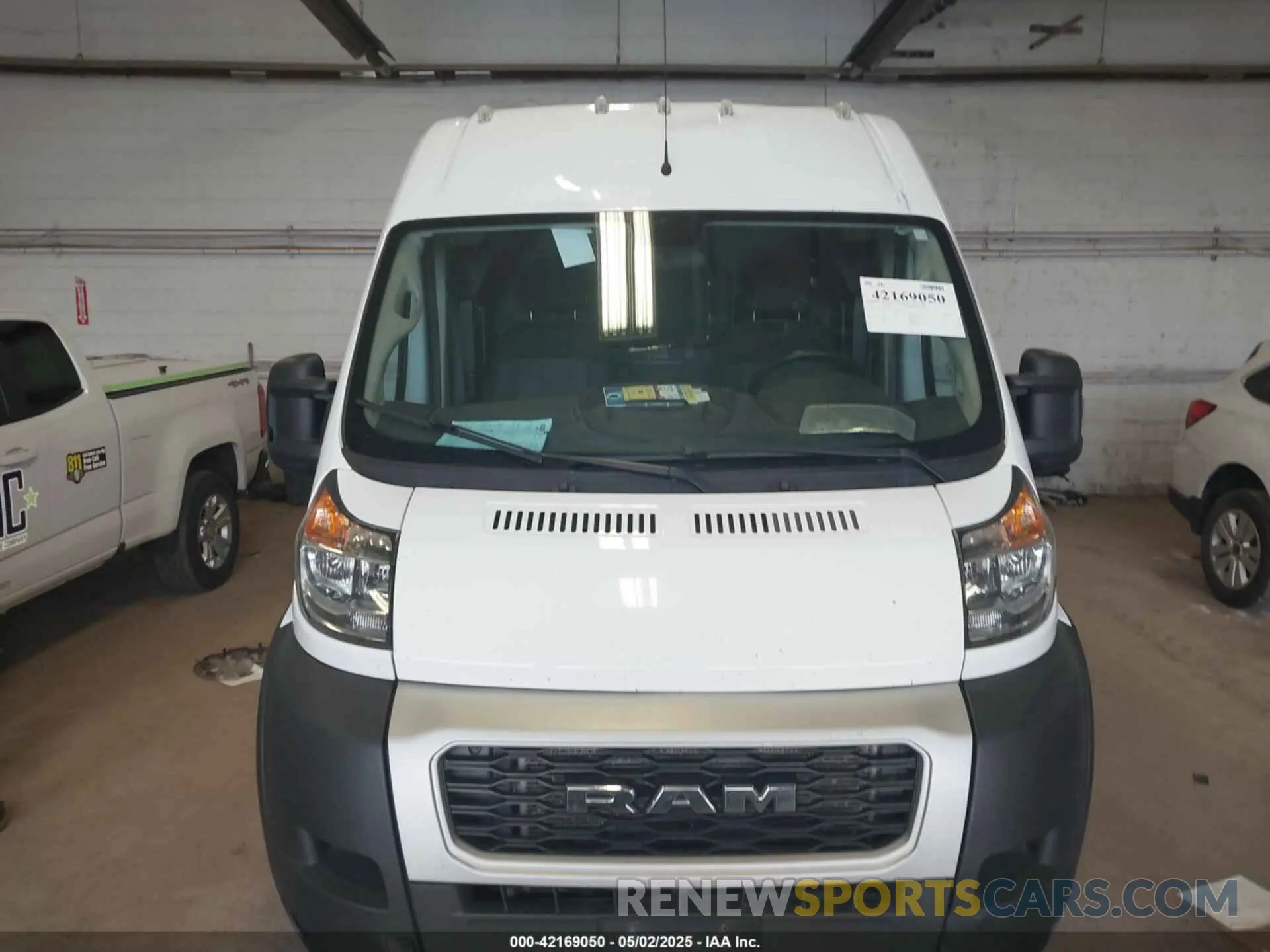 12 Photograph of a damaged car 3C6LRVDG1ME528271 RAM PROMASTER 2500 2021