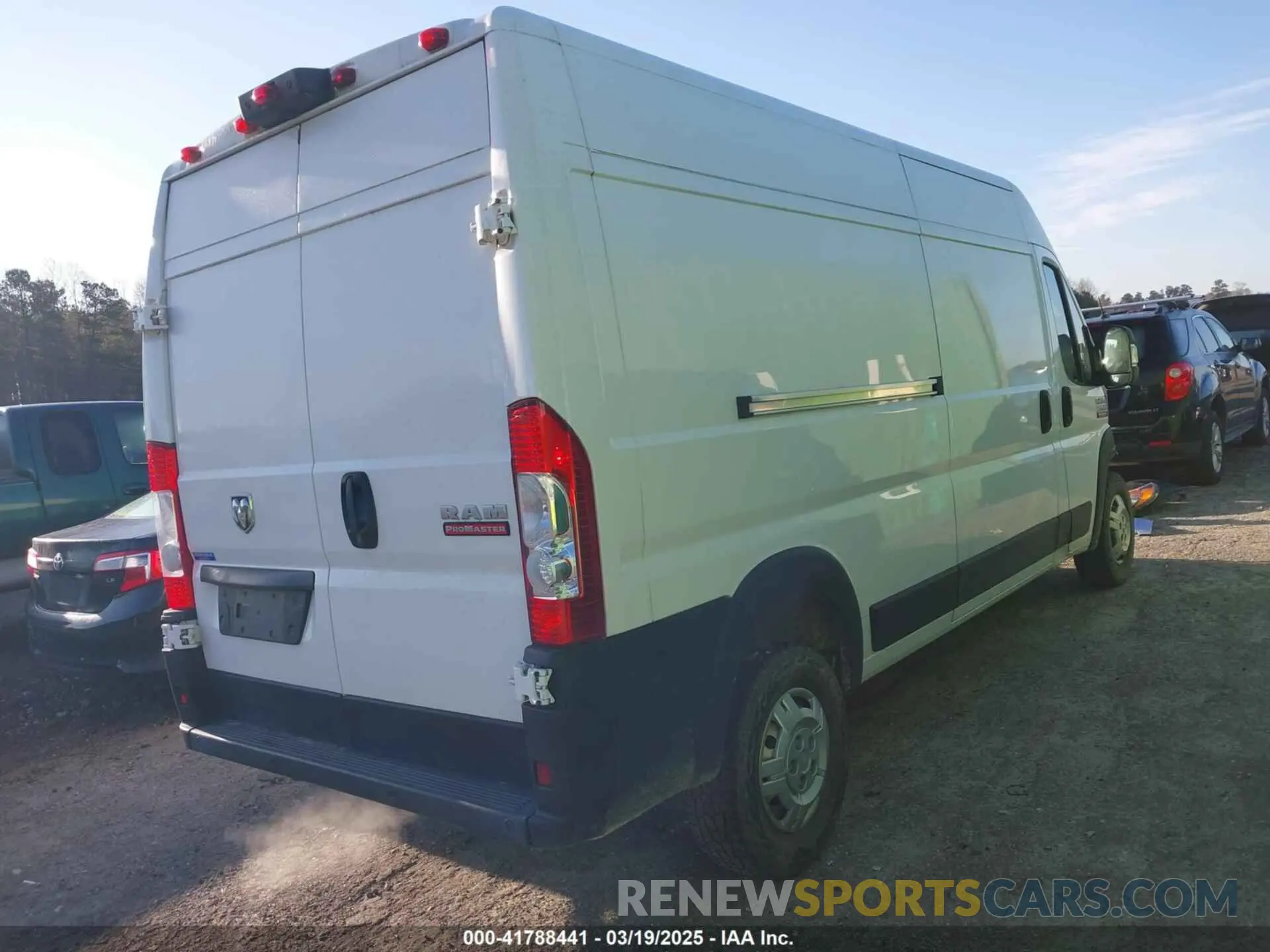 4 Photograph of a damaged car 3C6LRVDG1ME559617 RAM PROMASTER 2500 2021