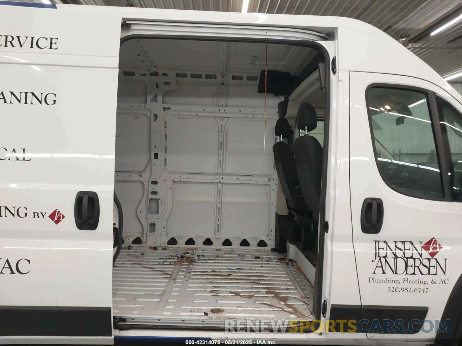 8 Photograph of a damaged car 3C6LRVDG3ME534203 RAM PROMASTER 2500 2021