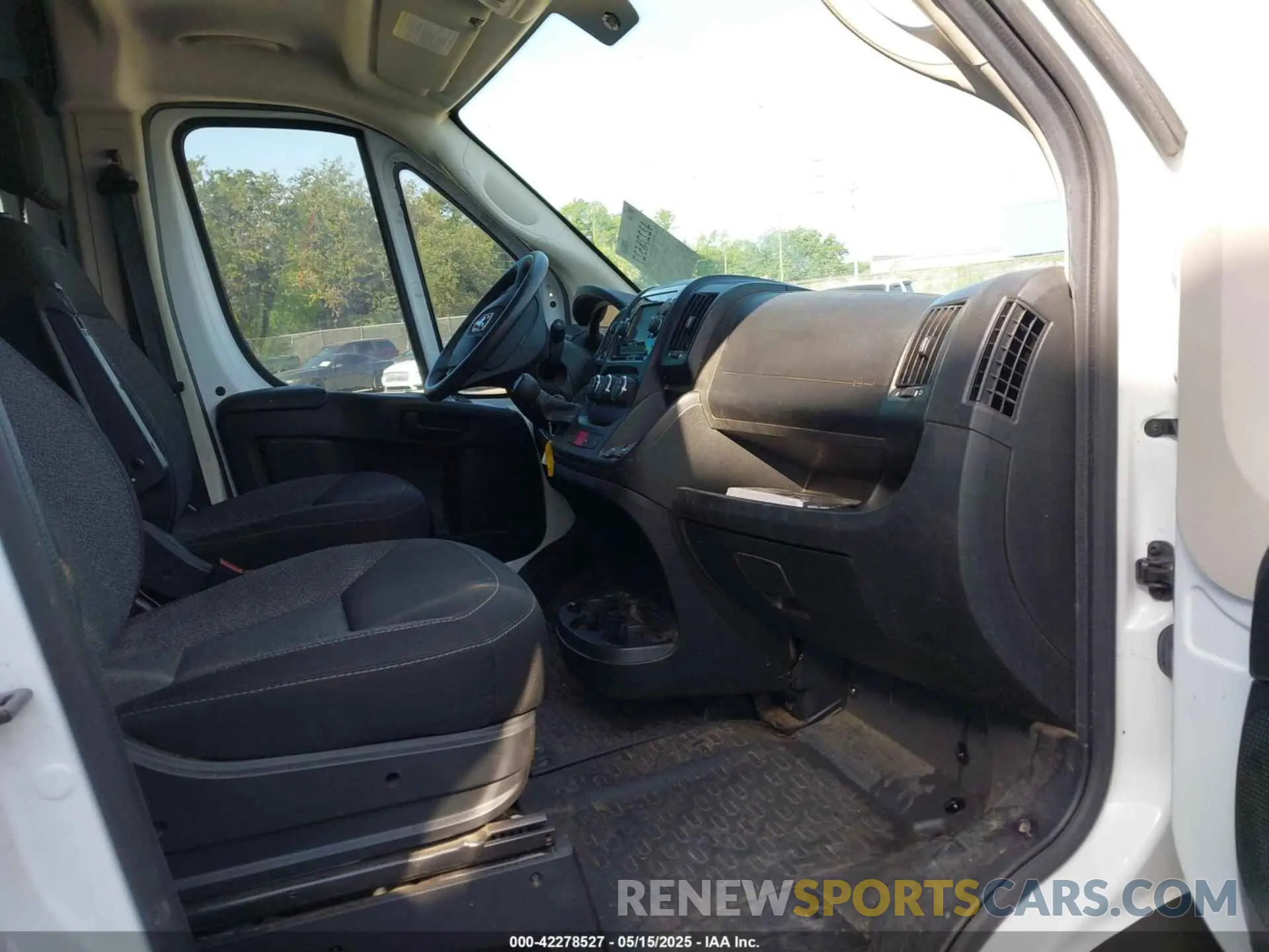 5 Photograph of a damaged car 3C6LRVDG4ME508578 RAM PROMASTER 2500 2021