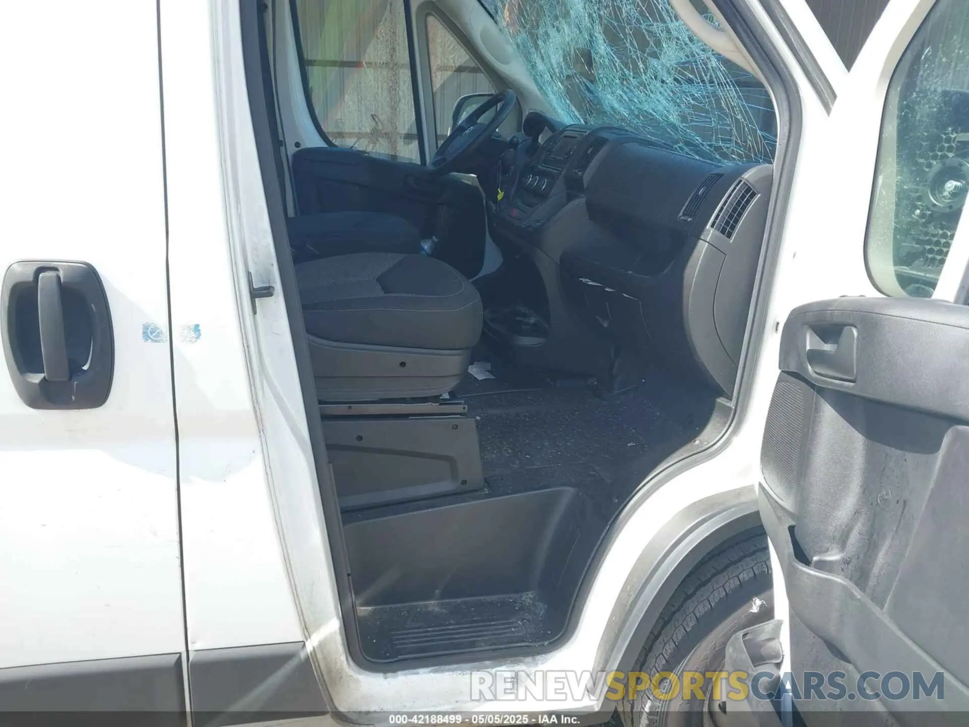 5 Photograph of a damaged car 3C6LRVDG4ME528135 RAM PROMASTER 2500 2021