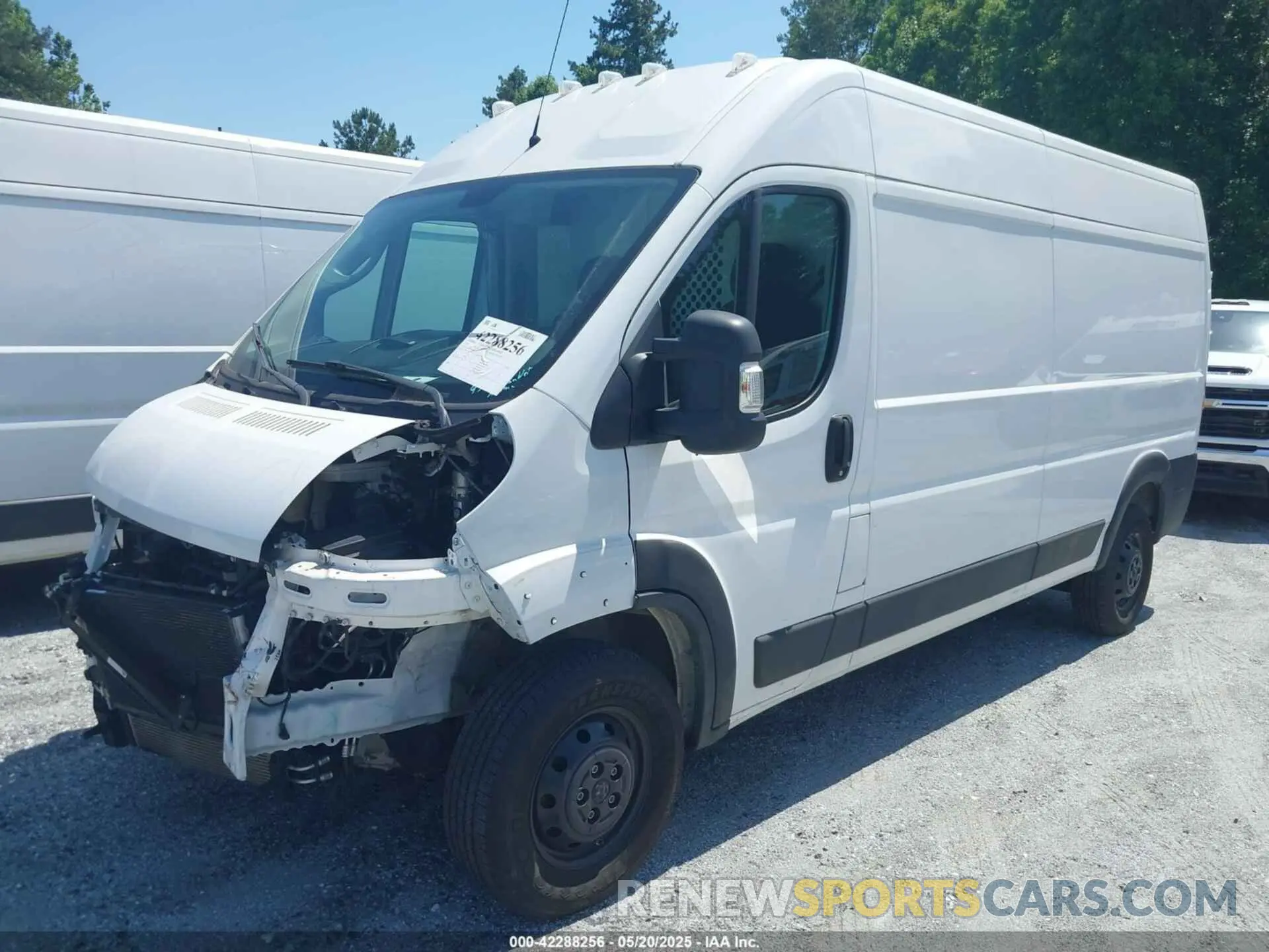 2 Photograph of a damaged car 3C6LRVDG4ME566335 RAM PROMASTER 2500 2021
