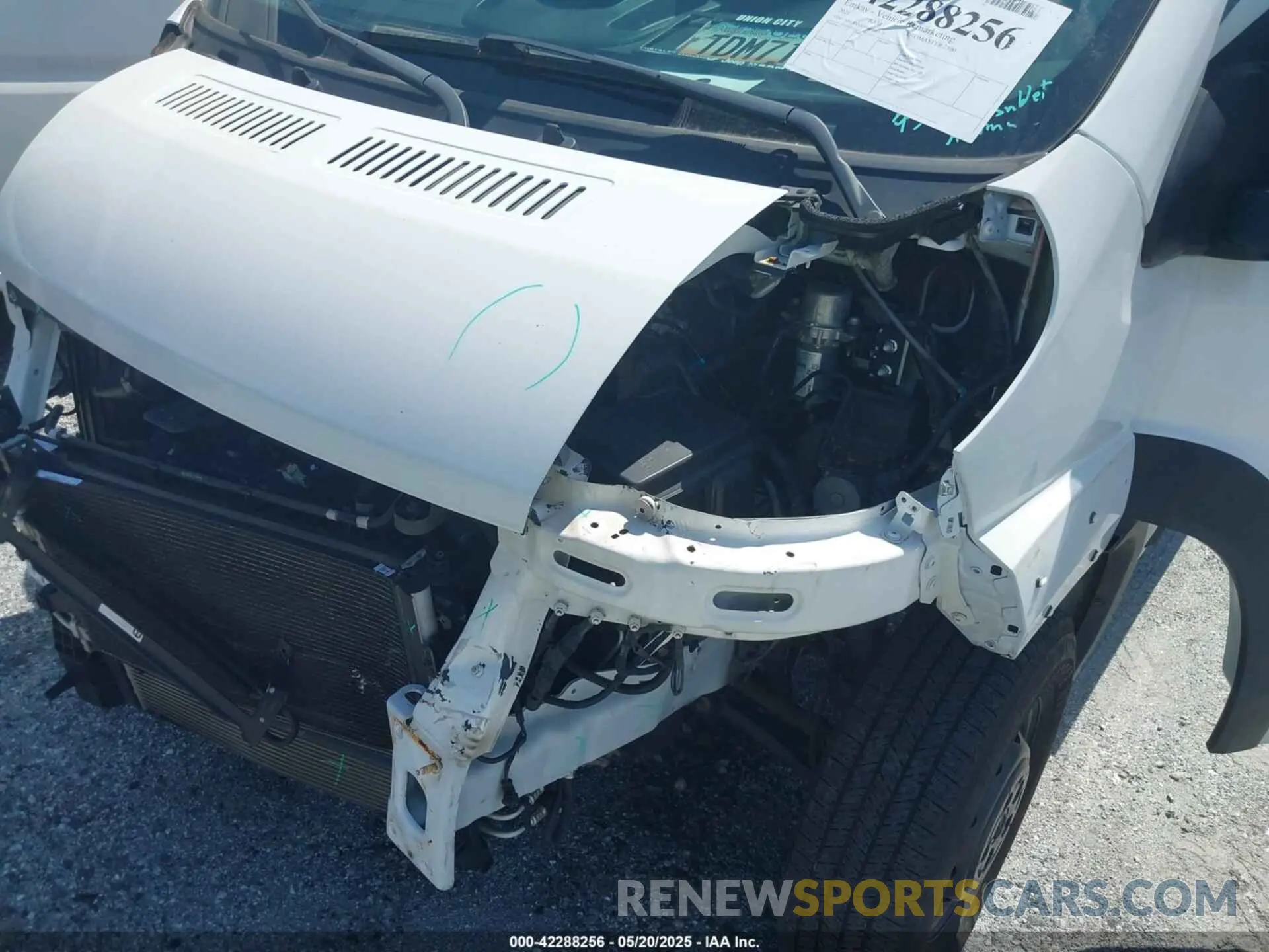 6 Photograph of a damaged car 3C6LRVDG4ME566335 RAM PROMASTER 2500 2021