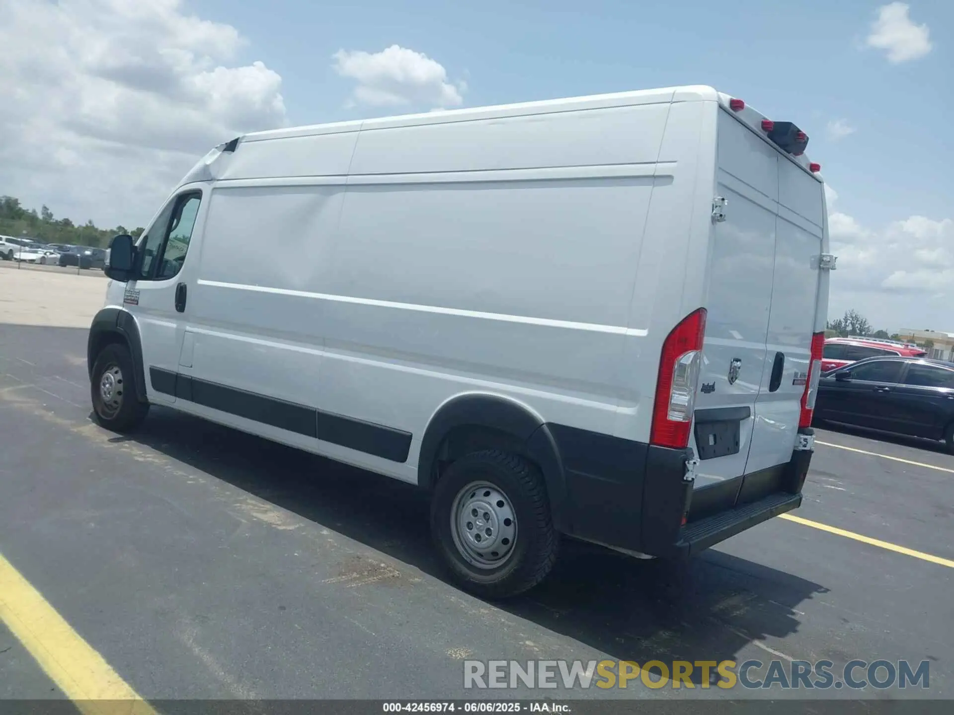 3 Photograph of a damaged car 3C6LRVDG5ME543811 RAM PROMASTER 2500 2021
