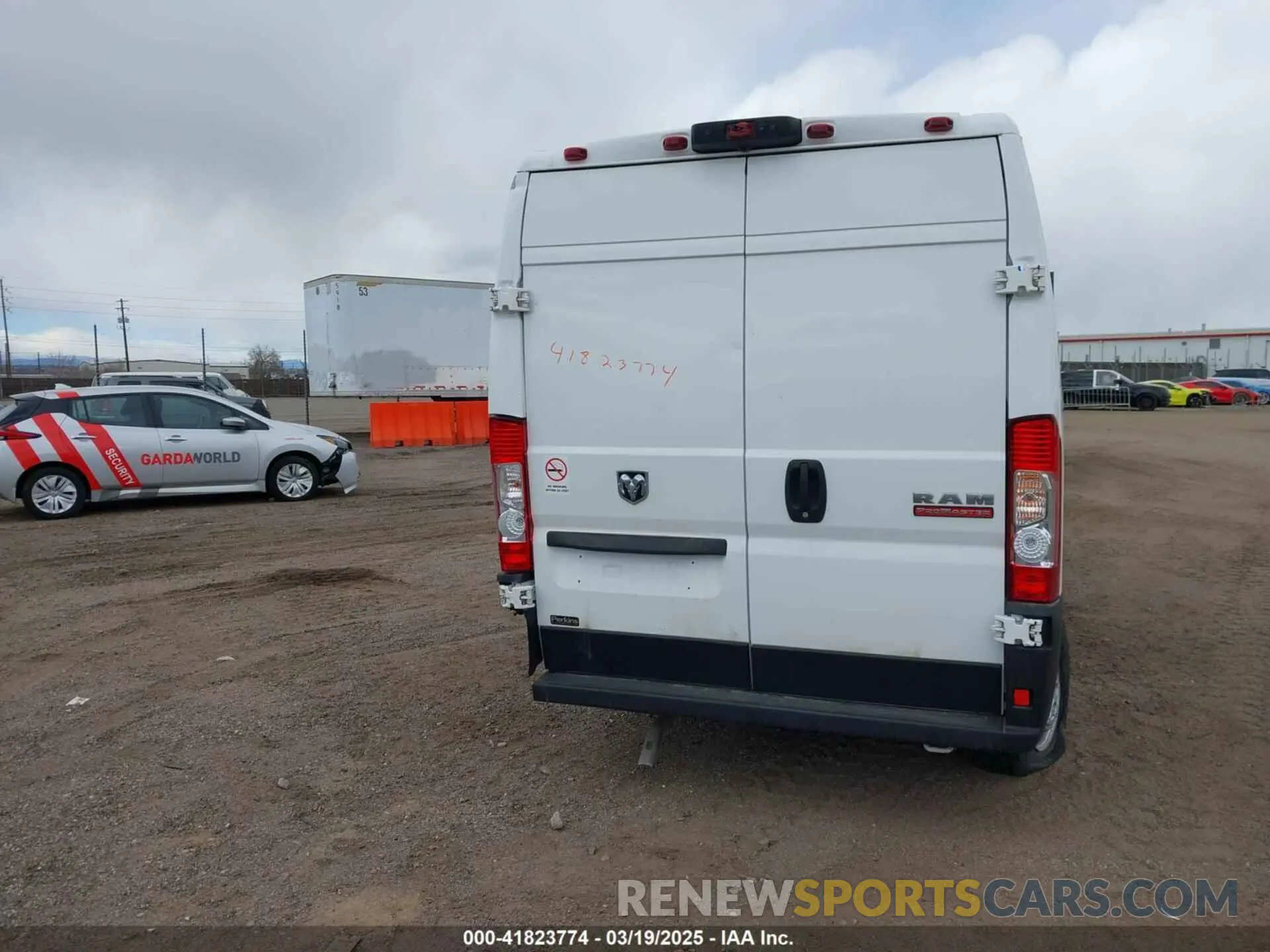 16 Photograph of a damaged car 3C6LRVDG6ME559029 RAM PROMASTER 2500 2021