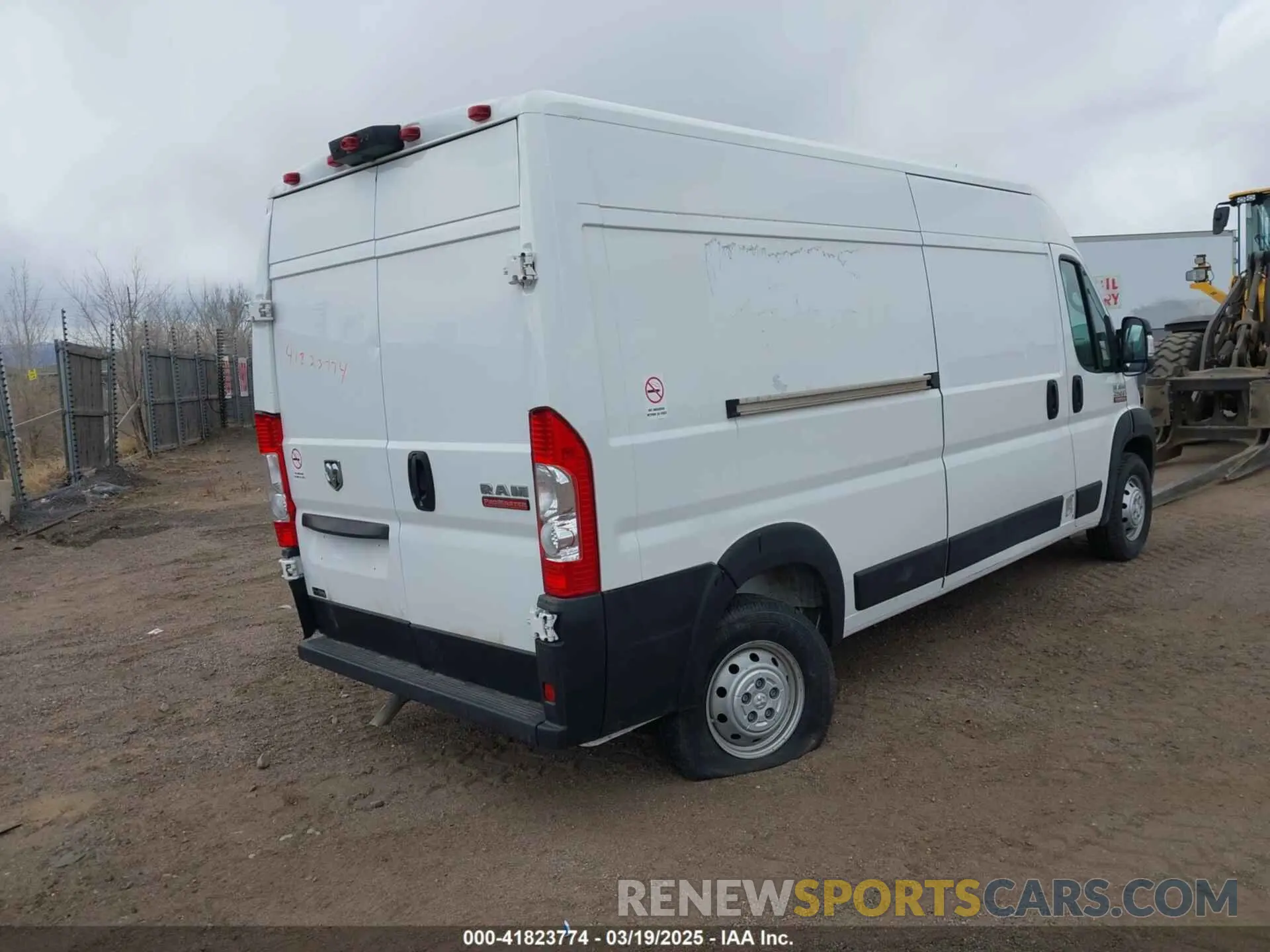 4 Photograph of a damaged car 3C6LRVDG6ME559029 RAM PROMASTER 2500 2021